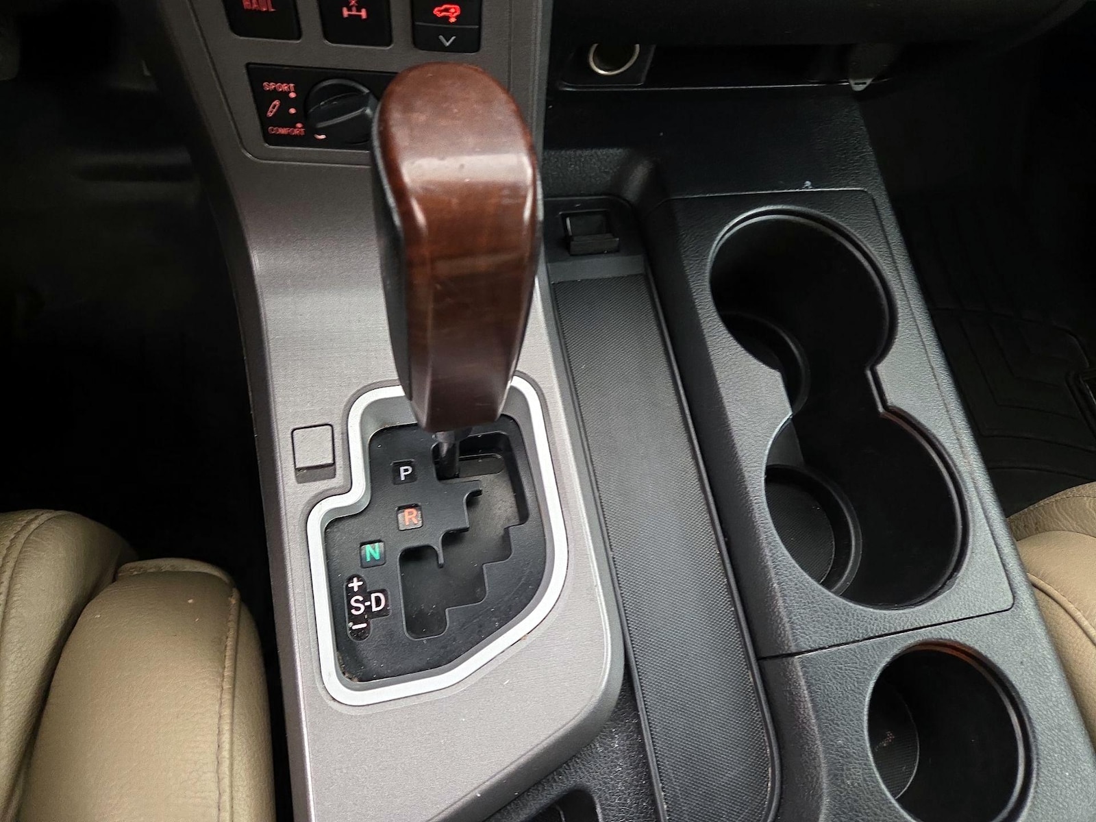 2015 Toyota Sequoia Platinum - Photo 19