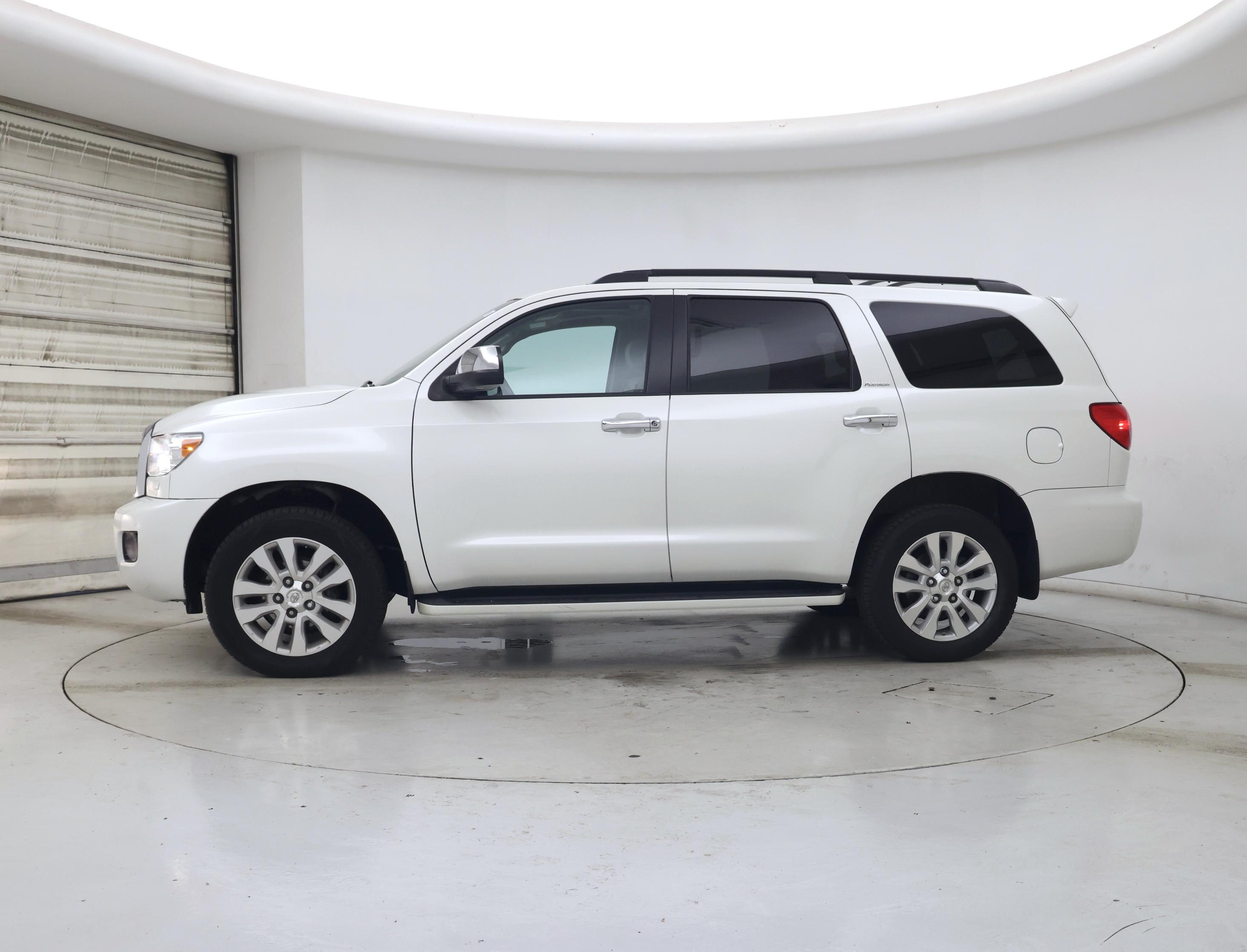 Thumbnail: 2015 Toyota Sequoia - 3