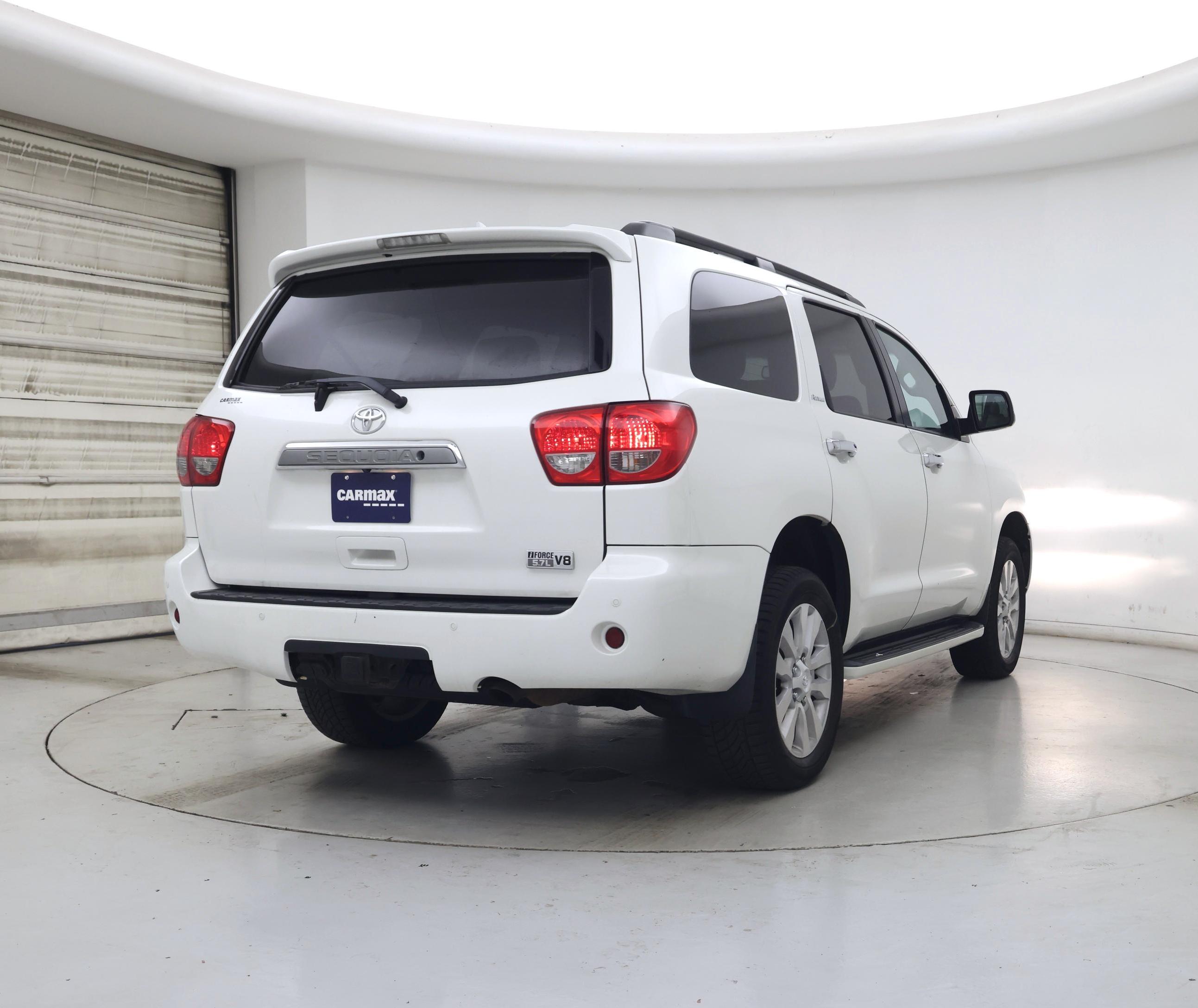 Thumbnail: 2015 Toyota Sequoia - 8