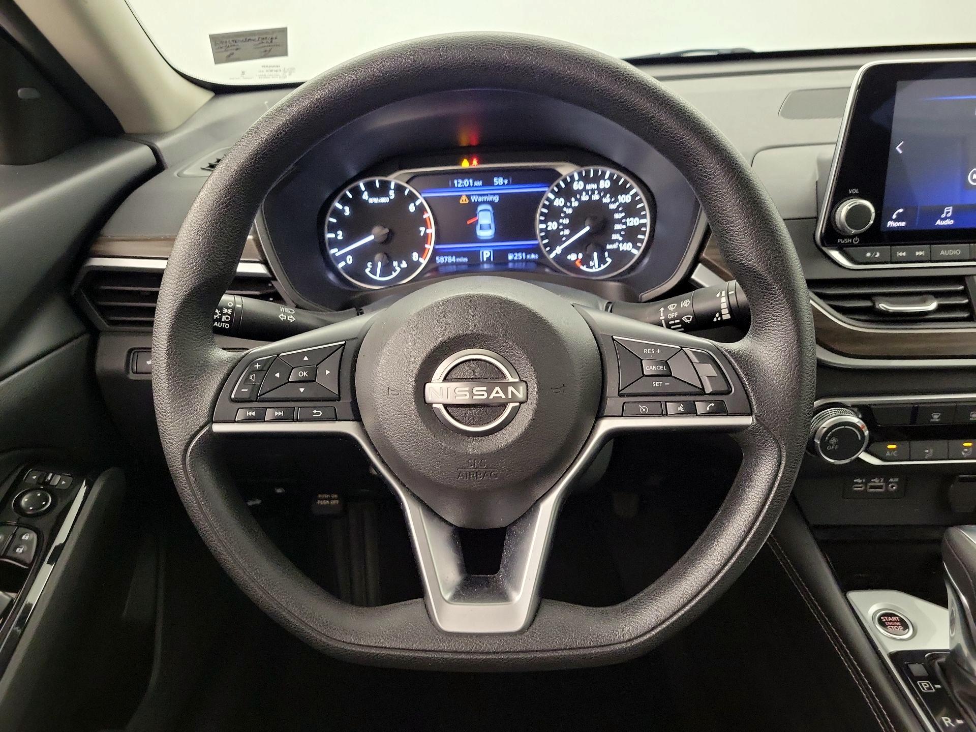 Thumbnail: 2023 Nissan Altima - 10