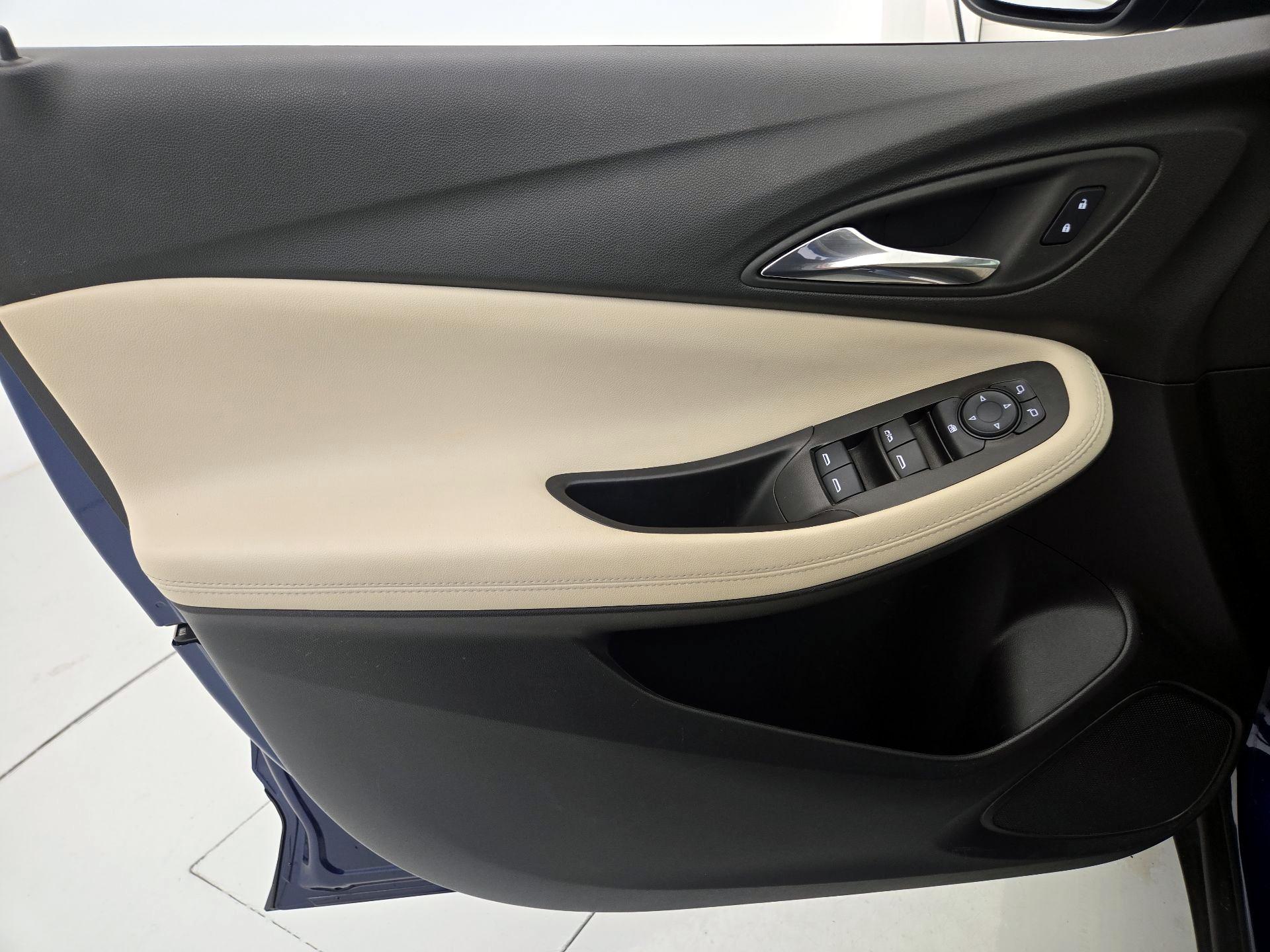 Thumbnail: 2023 Buick Encore GX - 12