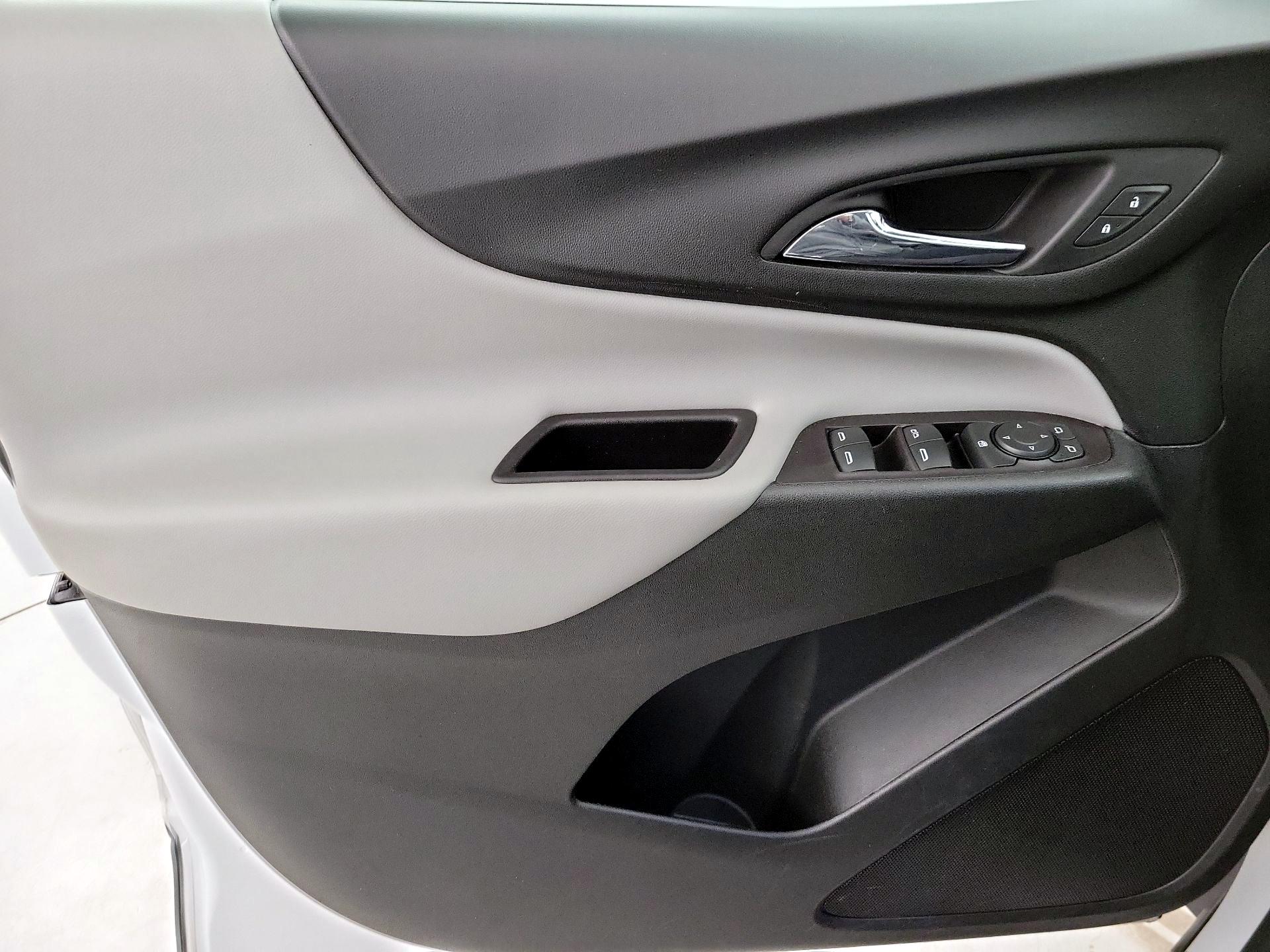 Thumbnail: 2022 Chevrolet Equinox - 12