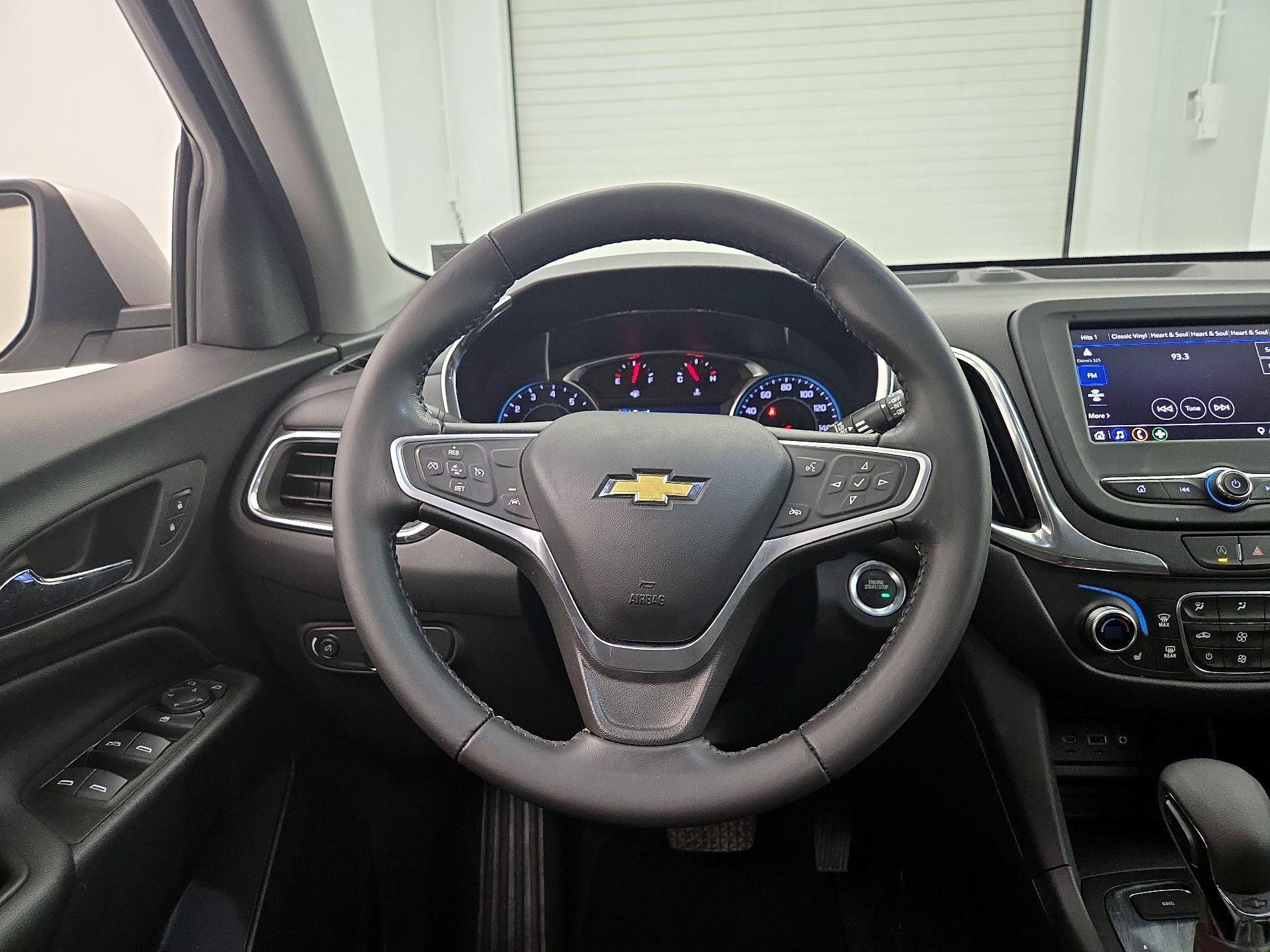 Thumbnail: 2022 Chevrolet Equinox - 10