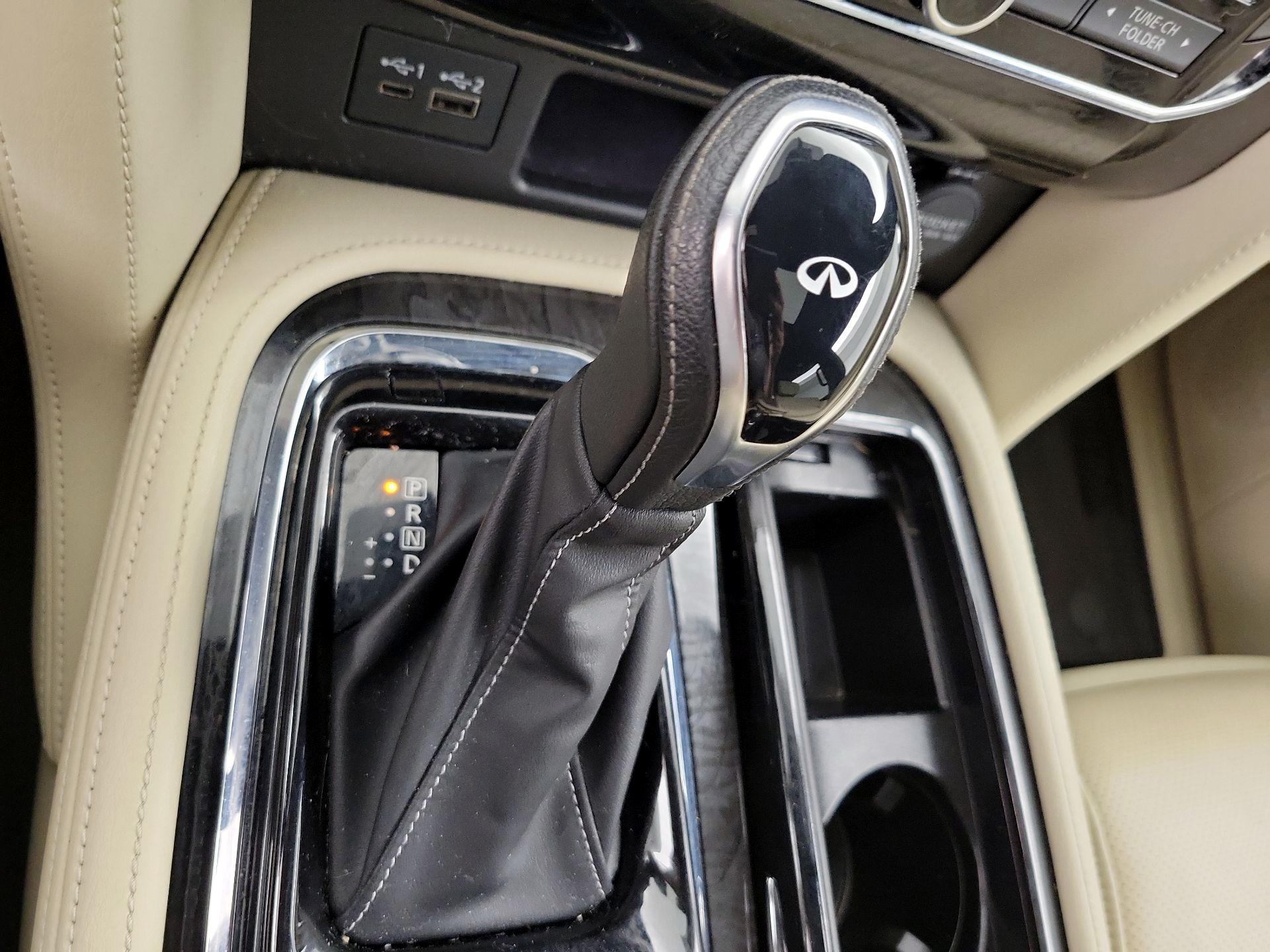 Thumbnail: 2021 INFINITI QX80 - 18