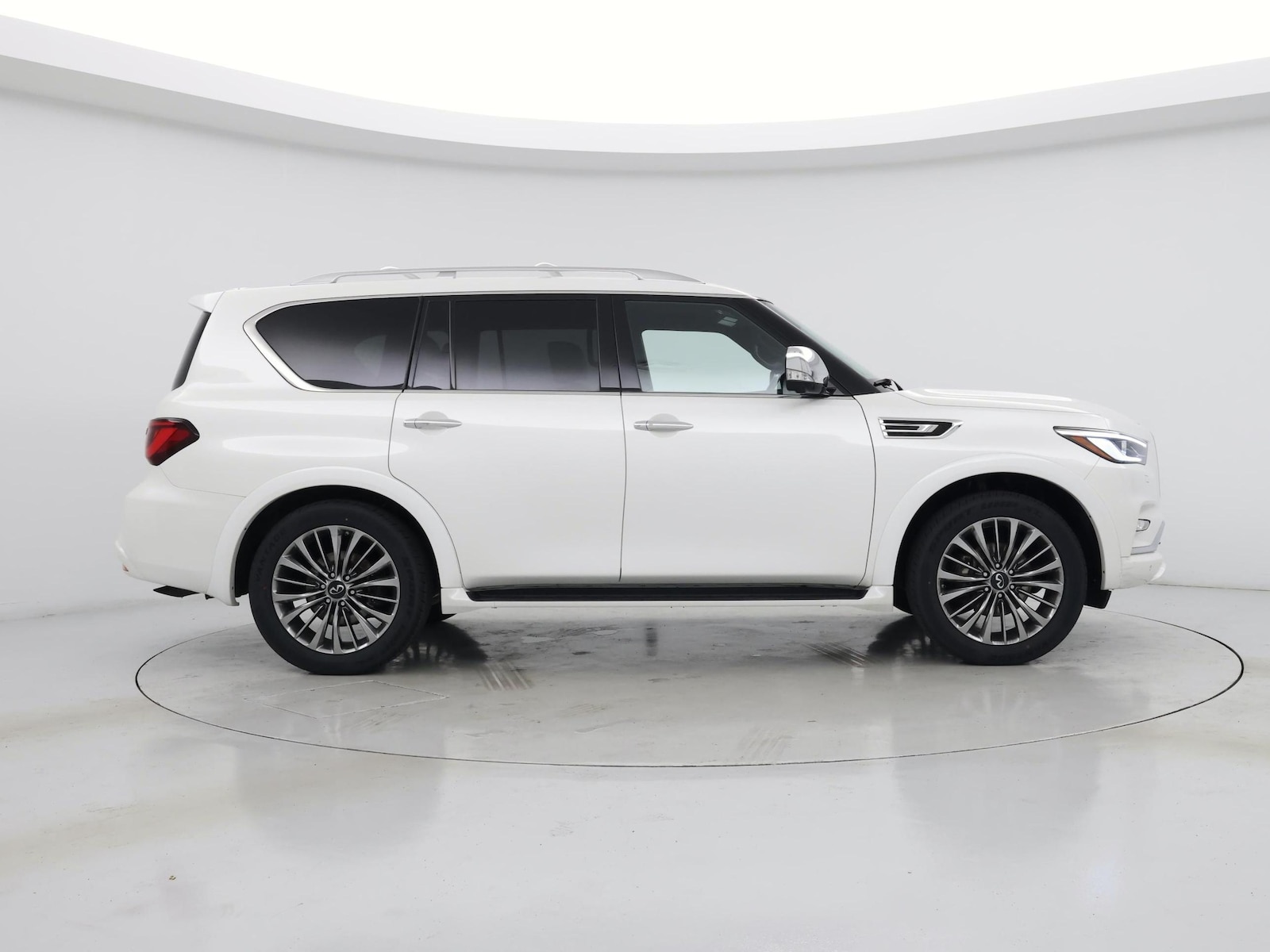 2021 INFINITI QX80 Sensory 4WD - Photo 8