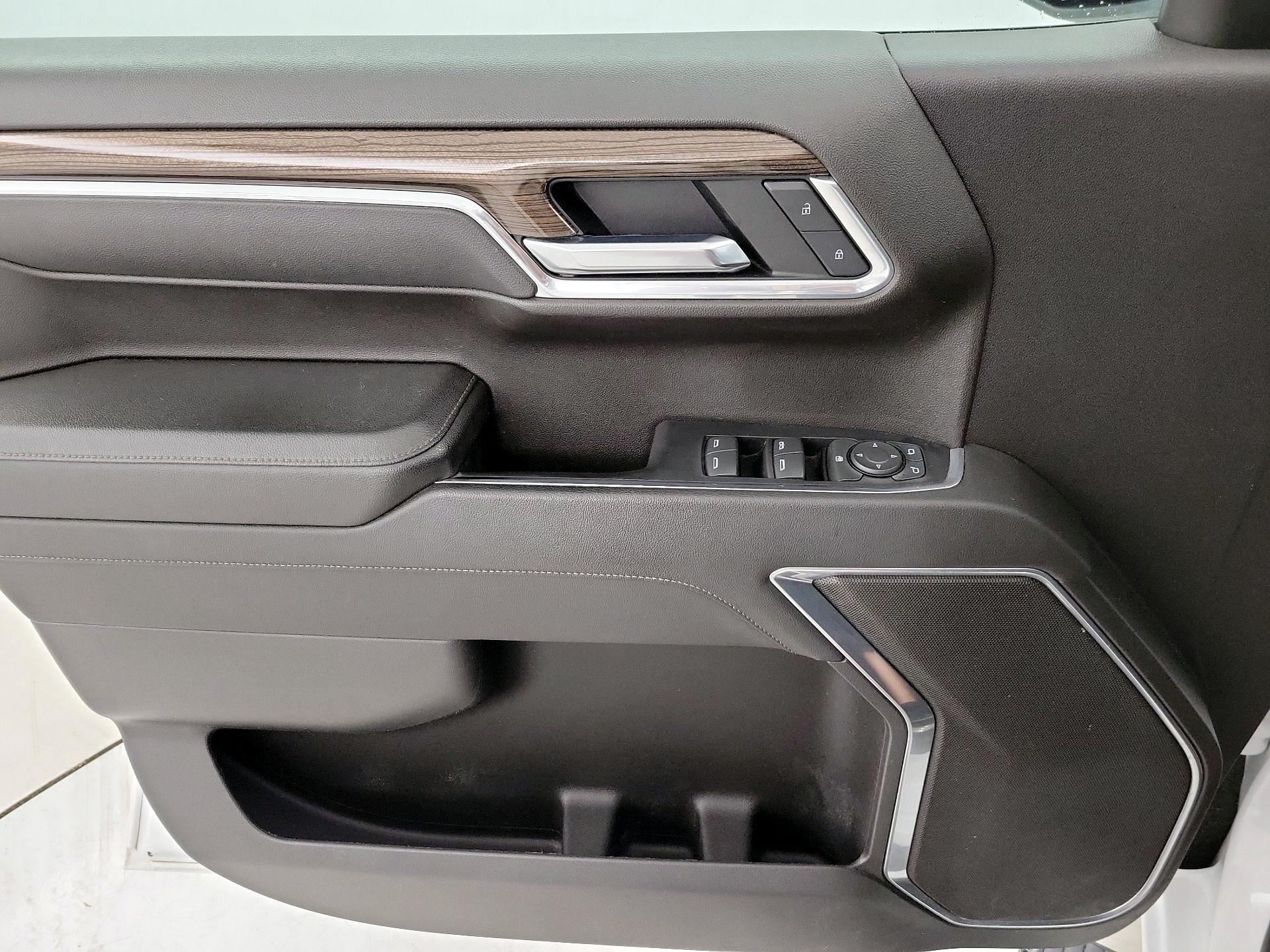 Thumbnail: 2022 Chevrolet Silverado 1500 - 12