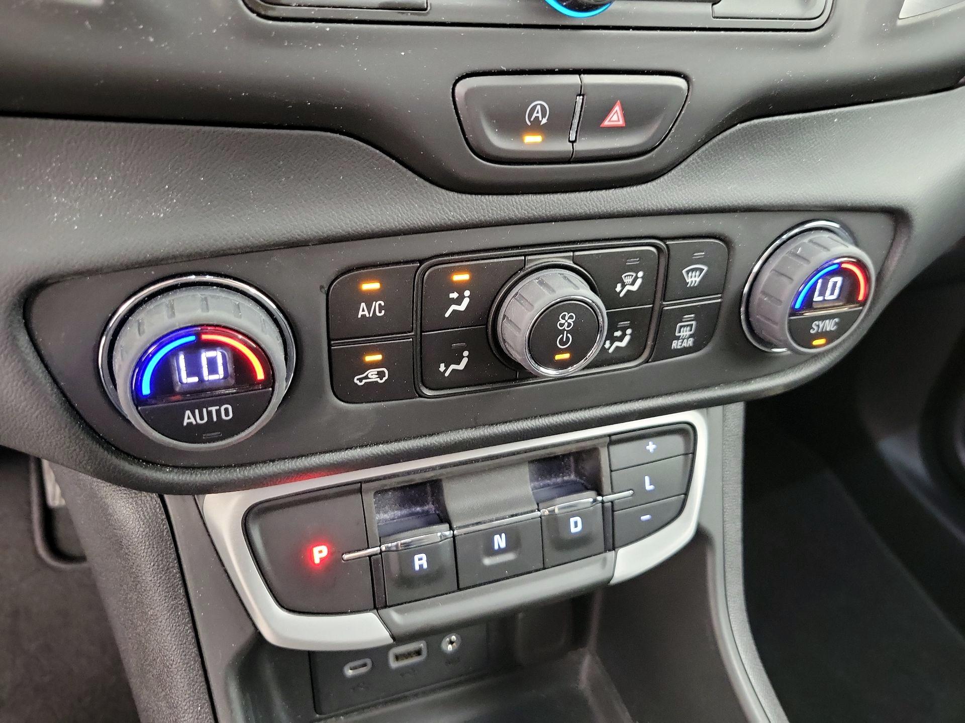 Thumbnail: 2023 GMC Terrain - 16