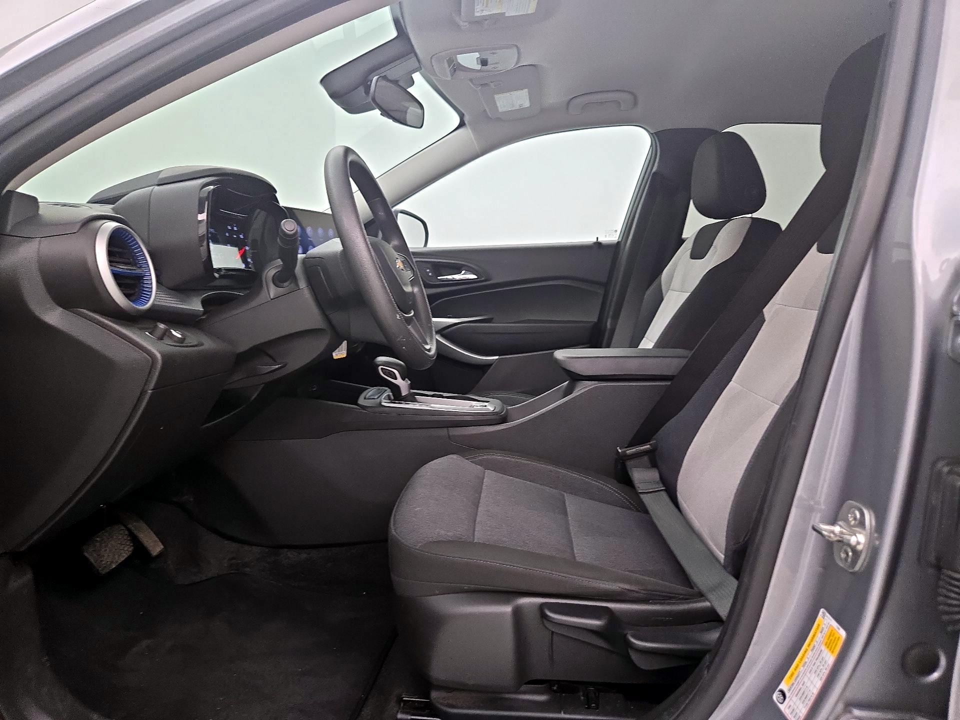 Thumbnail: 2024 Chevrolet Trax - 11