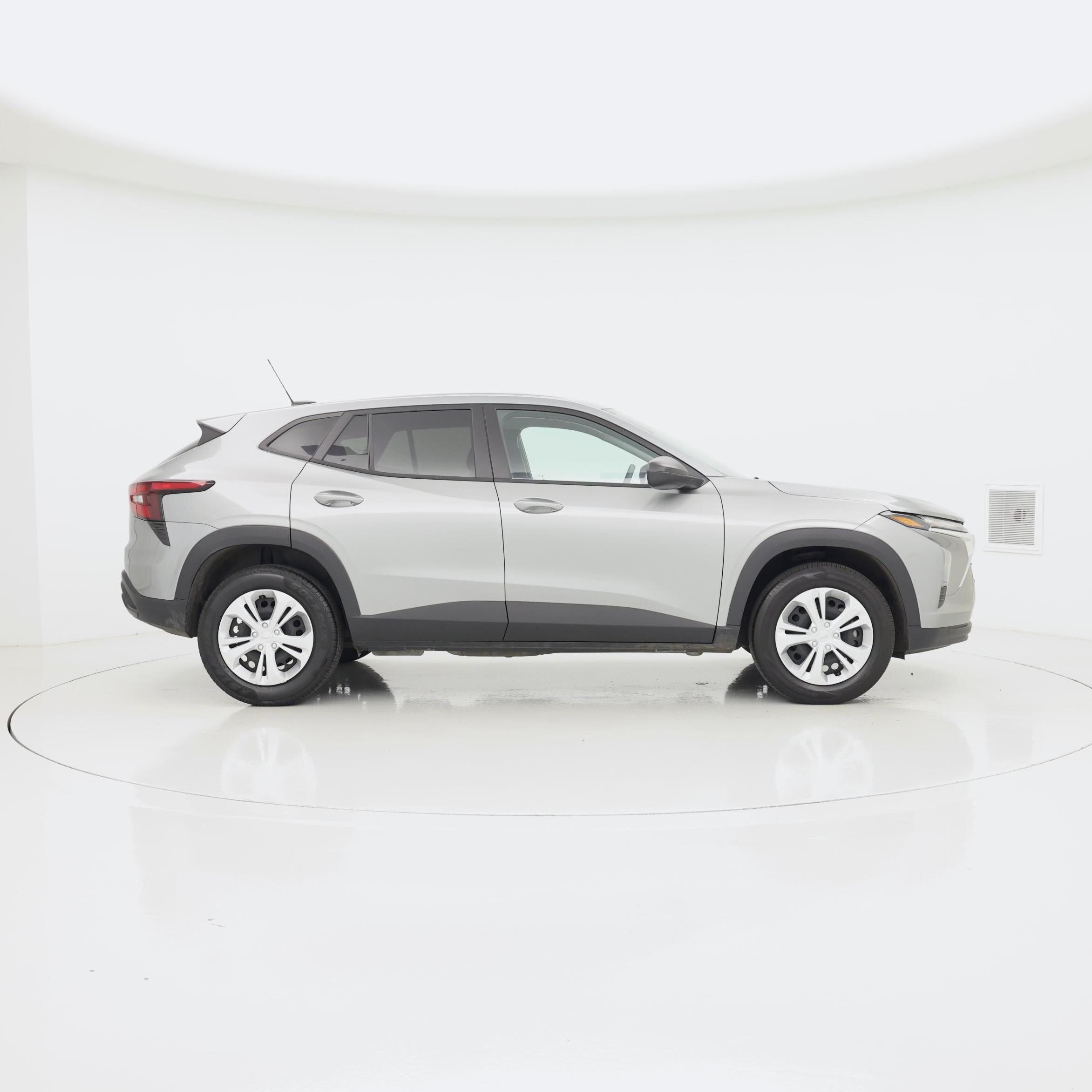 Thumbnail: 2024 Chevrolet Trax - 7