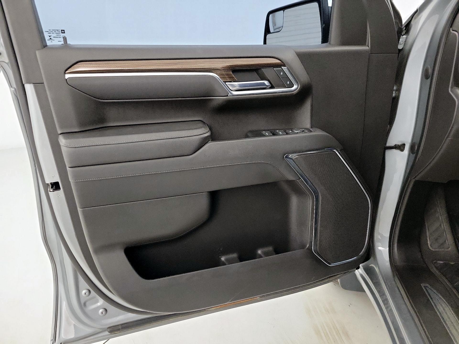 Thumbnail: 2023 Chevrolet Silverado 1500 - 12