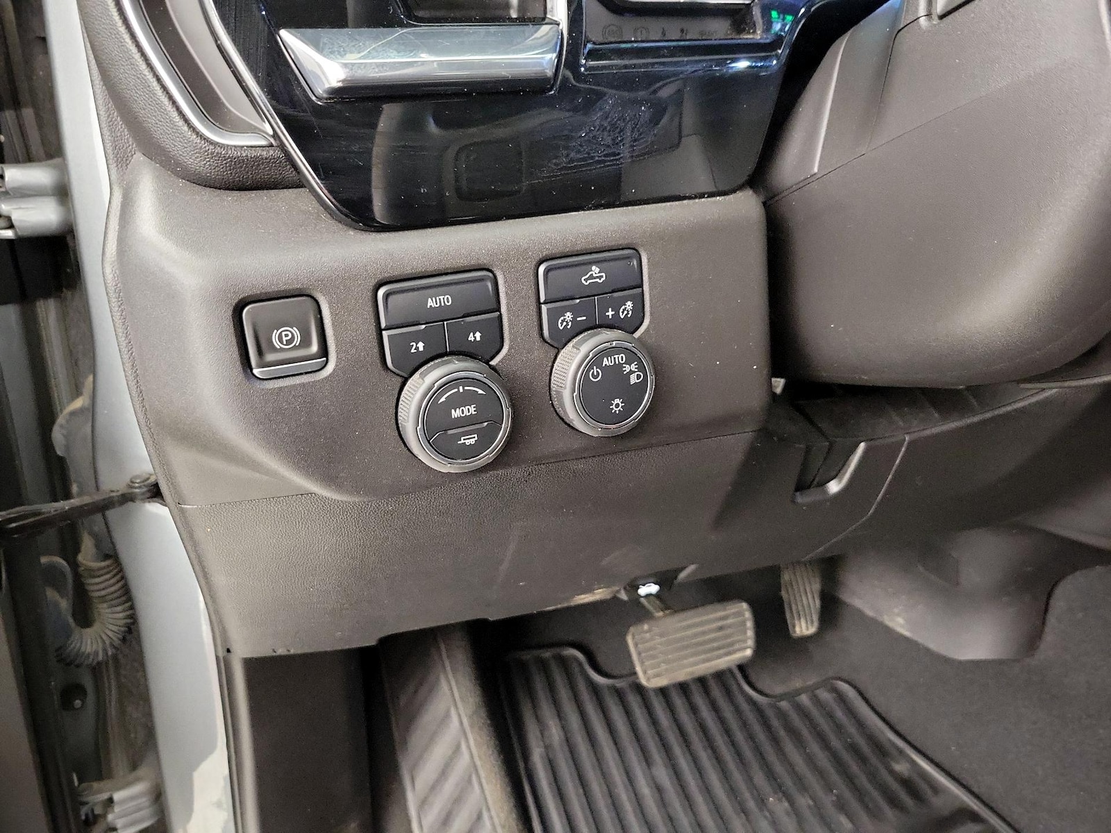 2023 Chevrolet Silverado 1500 LT - Photo 14