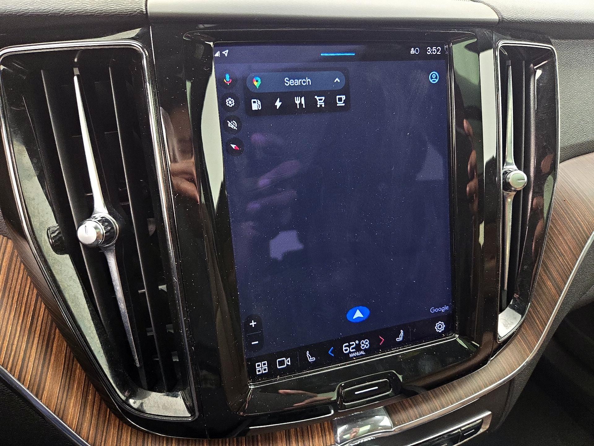 Thumbnail: 2022 Volvo XC60 - 14