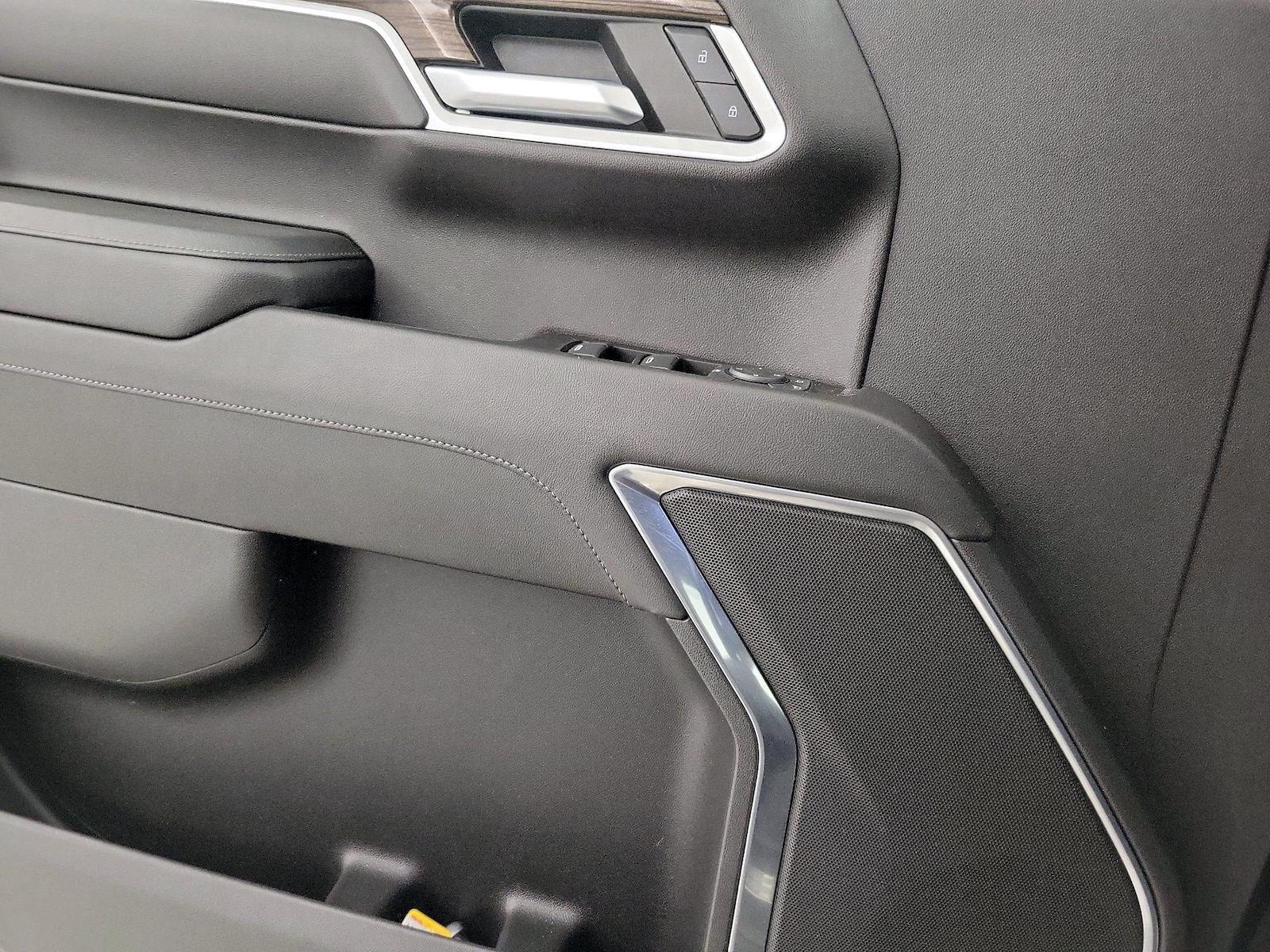 2022 Chevrolet Silverado 1500 LT - Photo 13