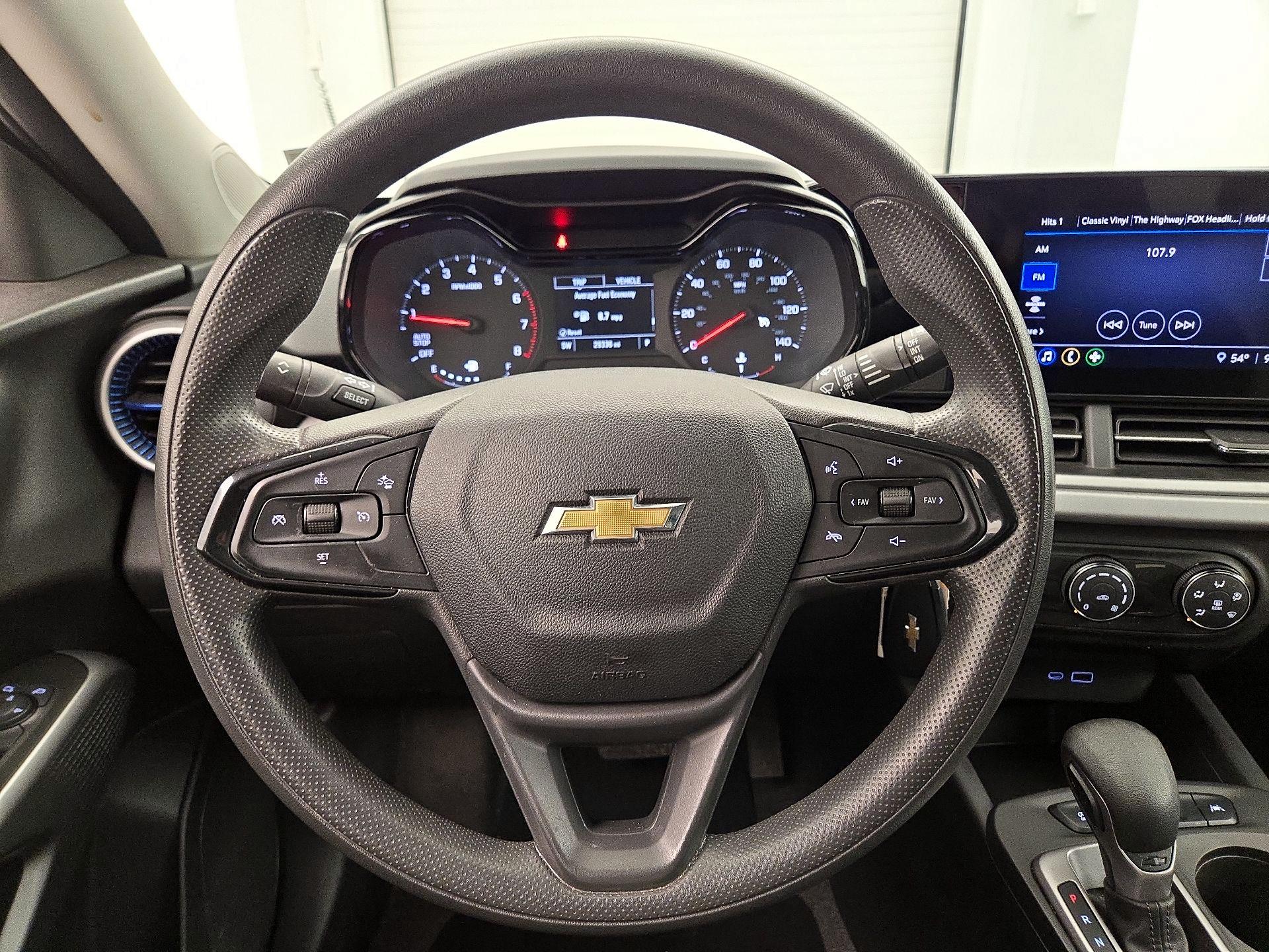 Thumbnail: 2024 Chevrolet Trax - 10