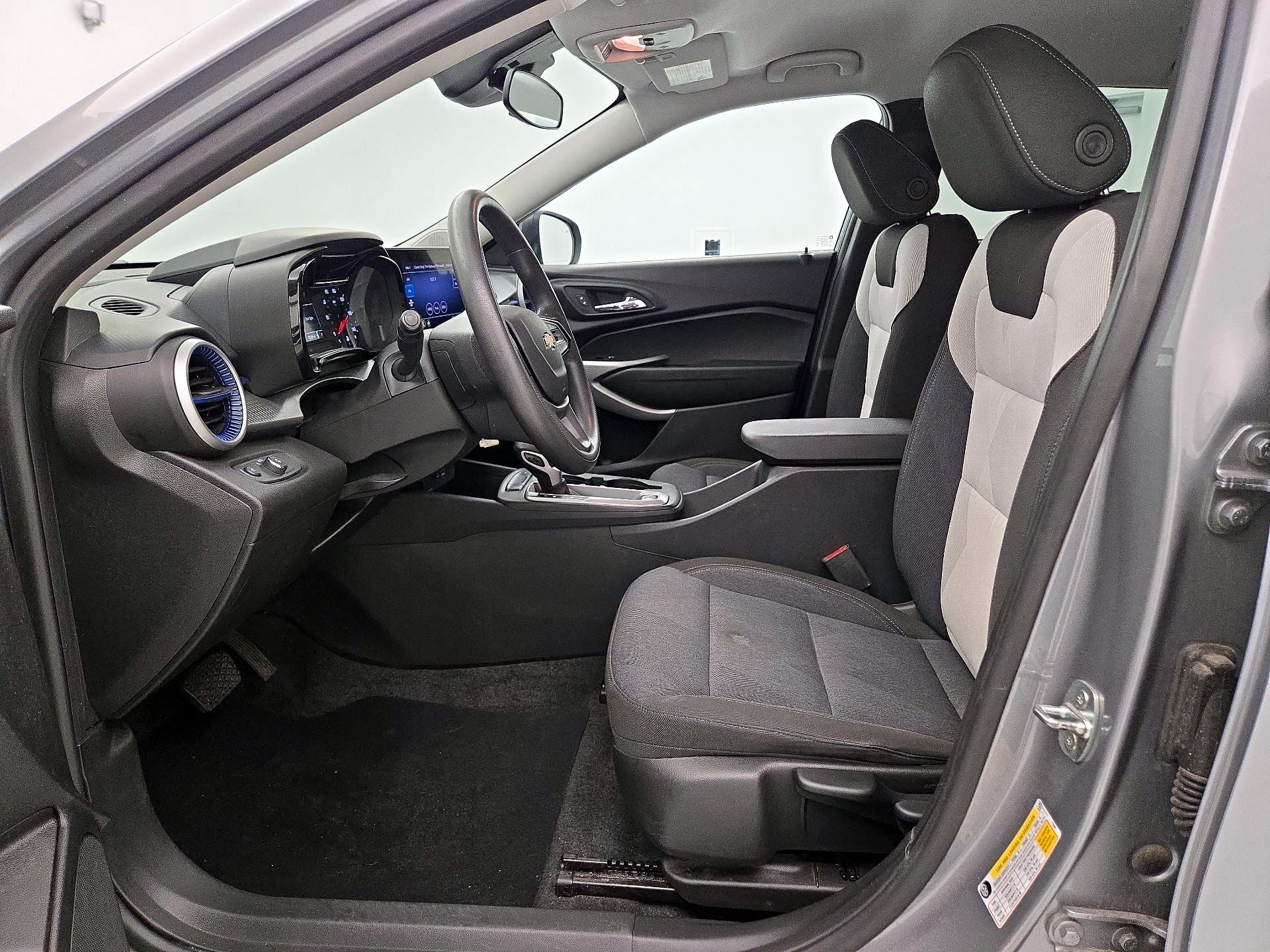 Thumbnail: 2024 Chevrolet Trax - 11
