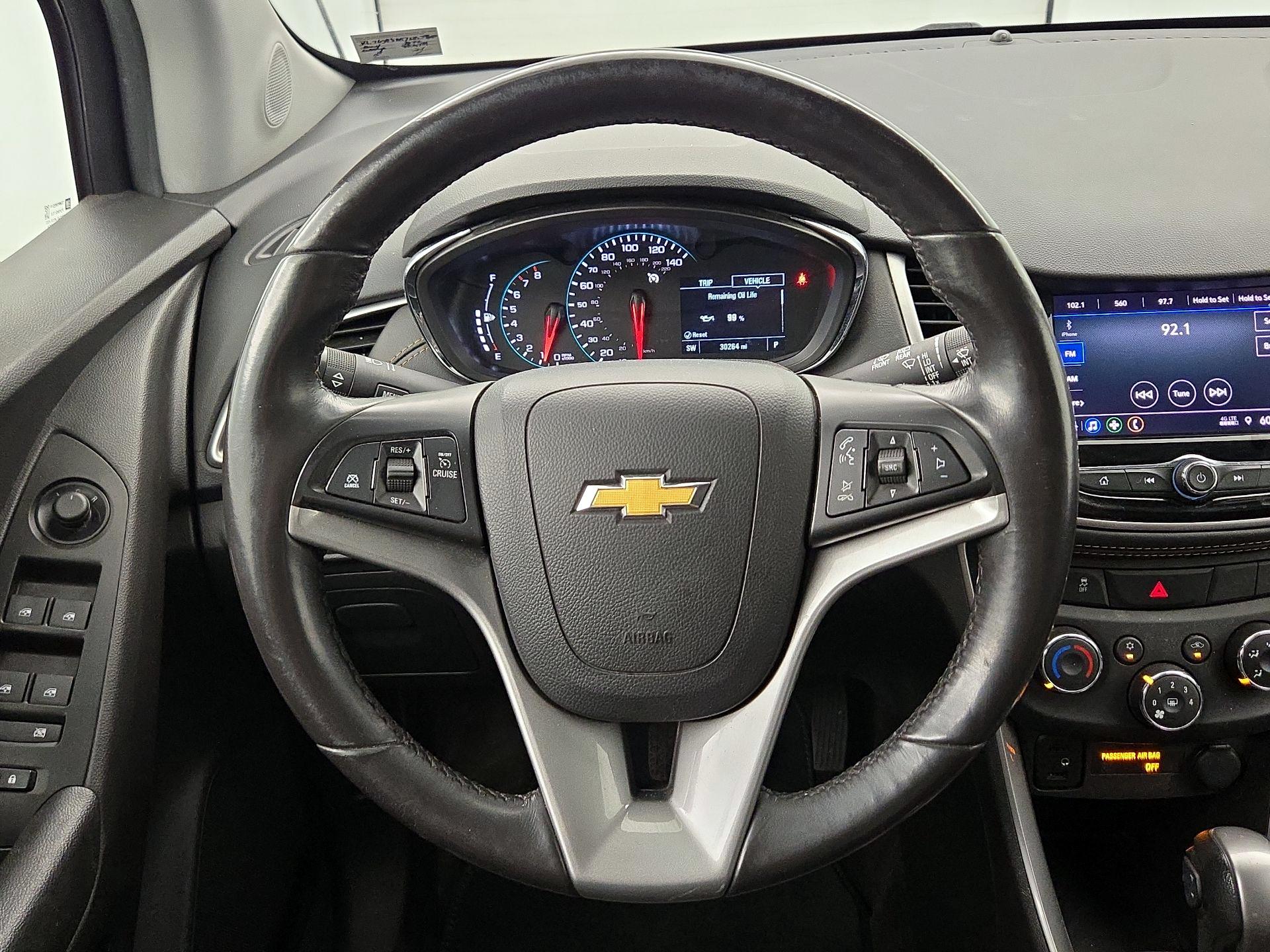 Thumbnail: 2022 Chevrolet Trax - 10