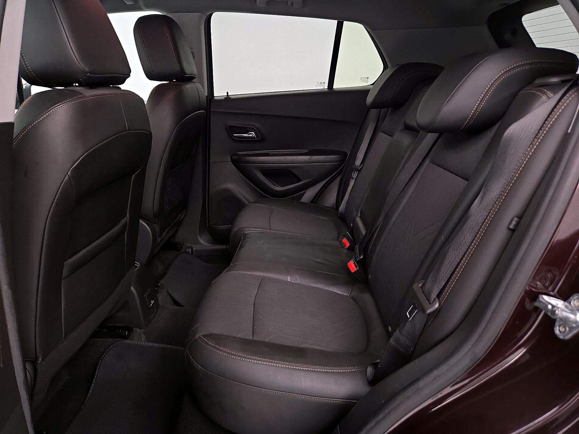 Thumbnail: 2022 Chevrolet Trax - 19