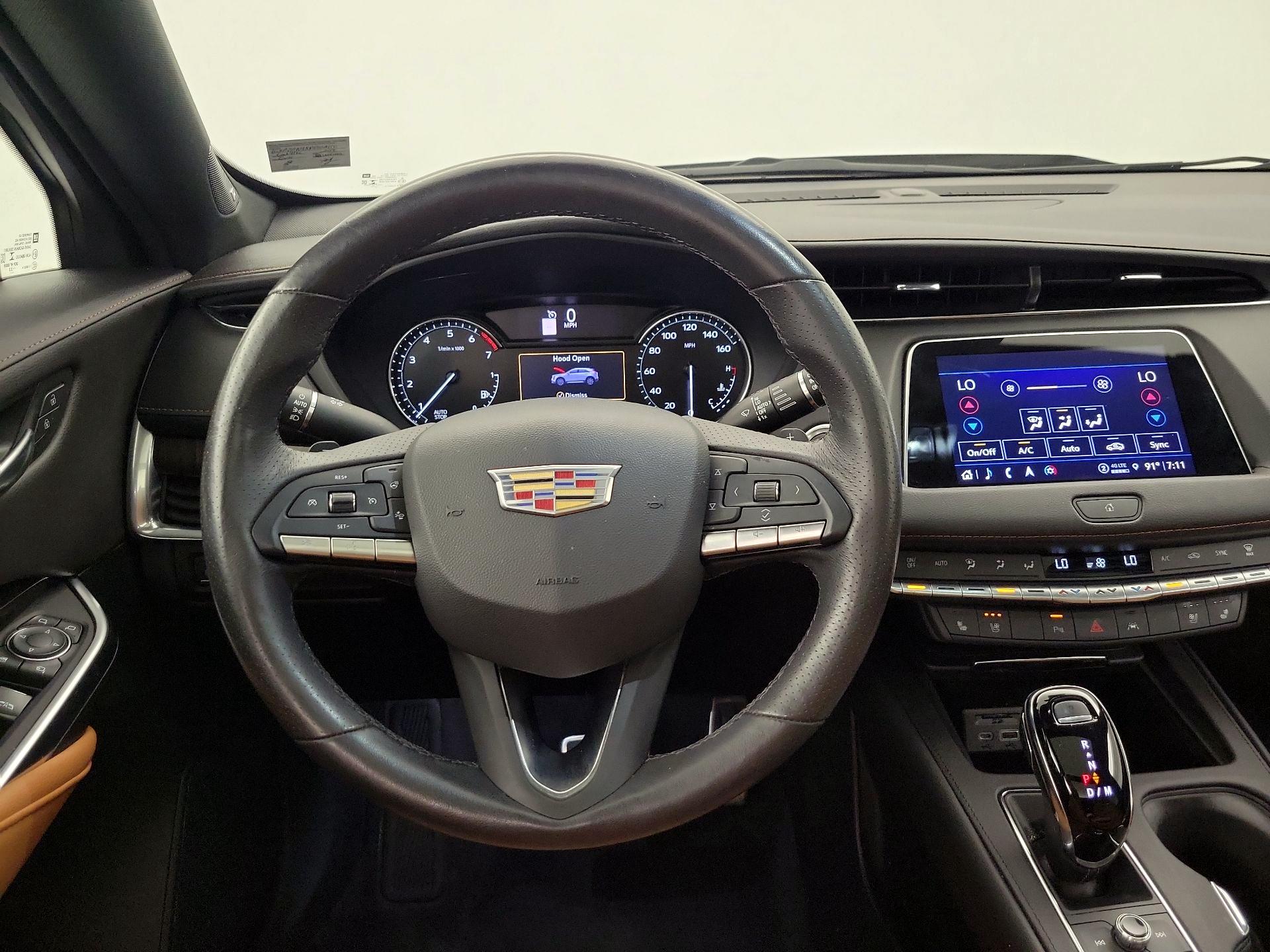 Thumbnail: 2023 Cadillac XT4 - 10