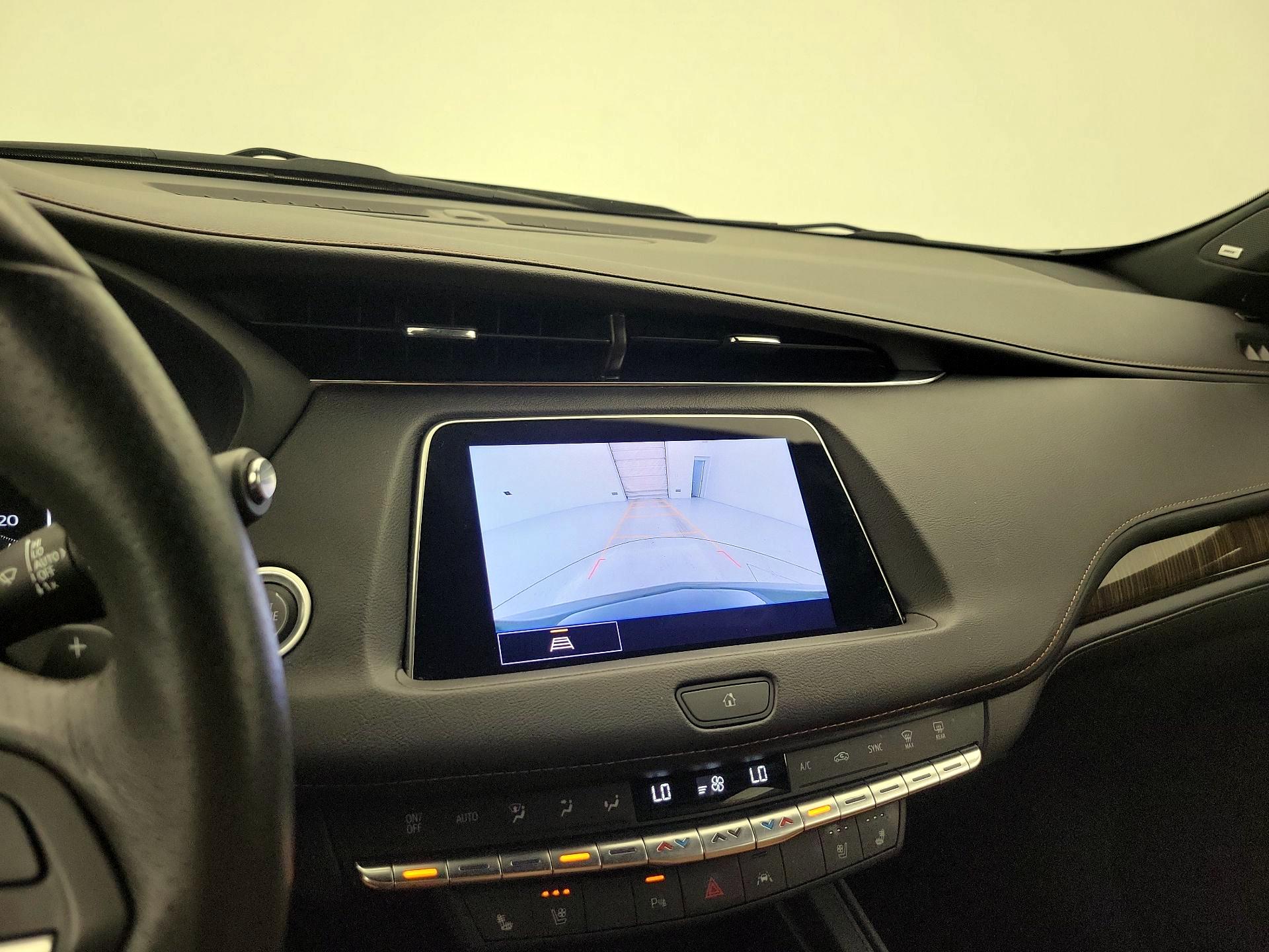 Thumbnail: 2023 Cadillac XT4 - 14