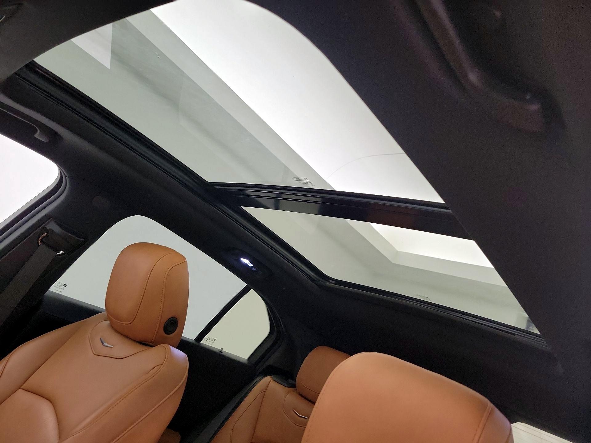 Thumbnail: 2023 Cadillac XT4 - 19