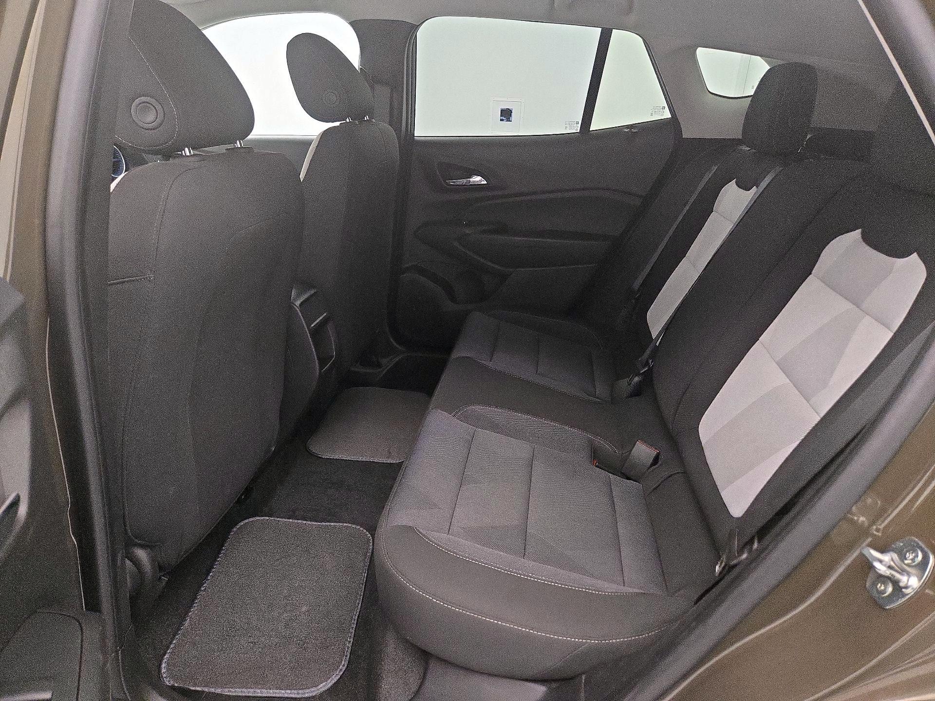Thumbnail: 2024 Chevrolet Trax - 19