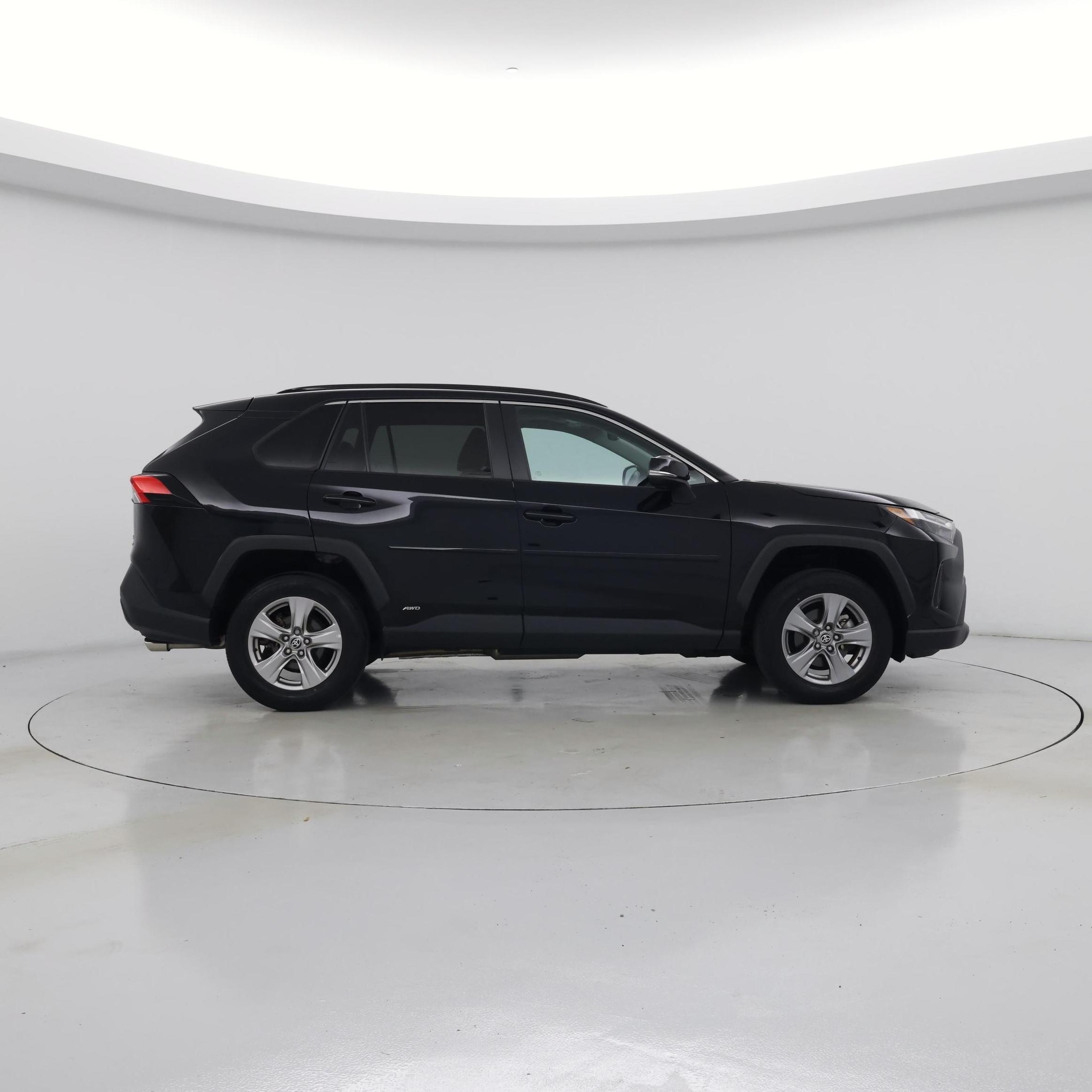 Thumbnail: 2022 Toyota RAV4 - 7