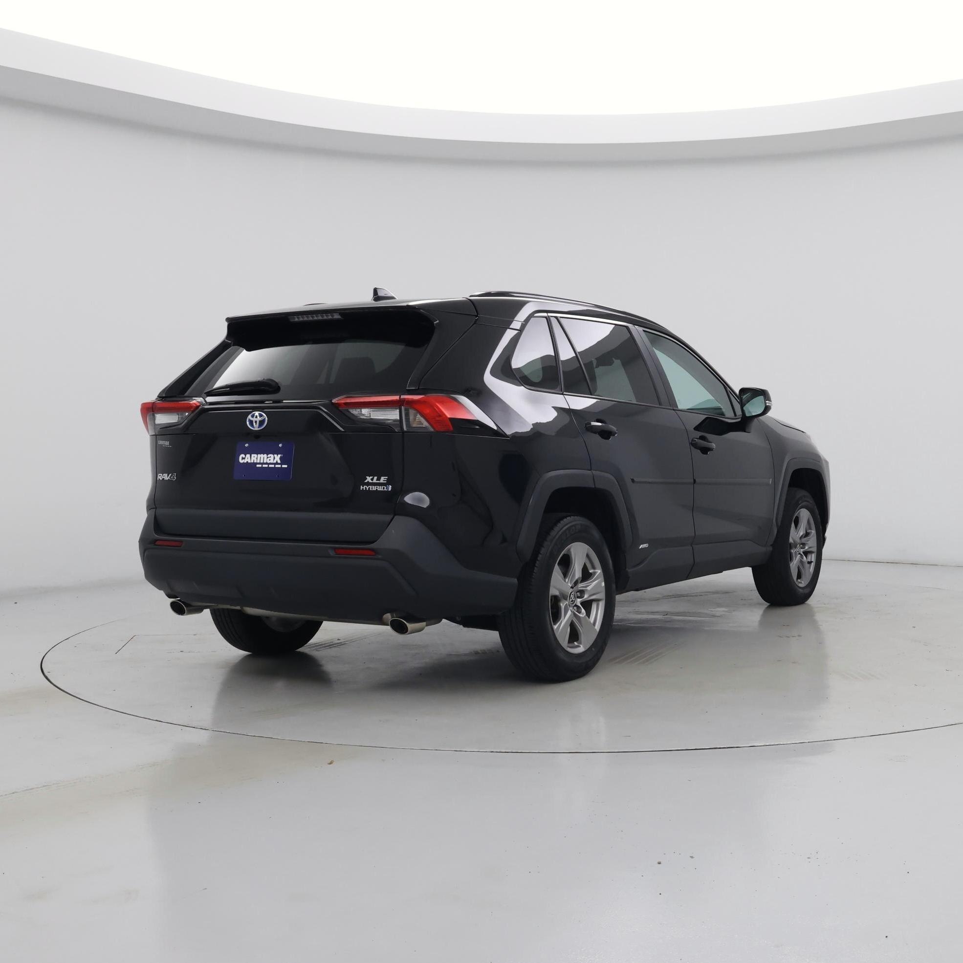 Thumbnail: 2022 Toyota RAV4 - 8