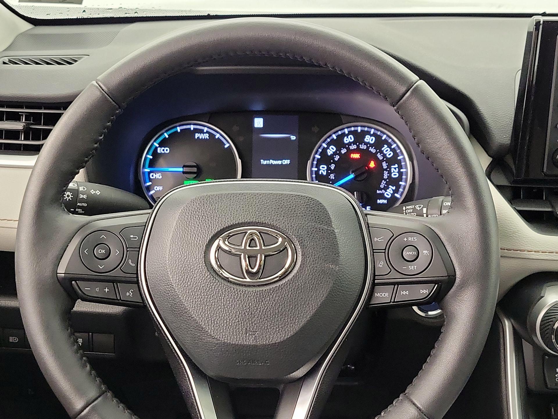 Thumbnail: 2022 Toyota RAV4 - 10