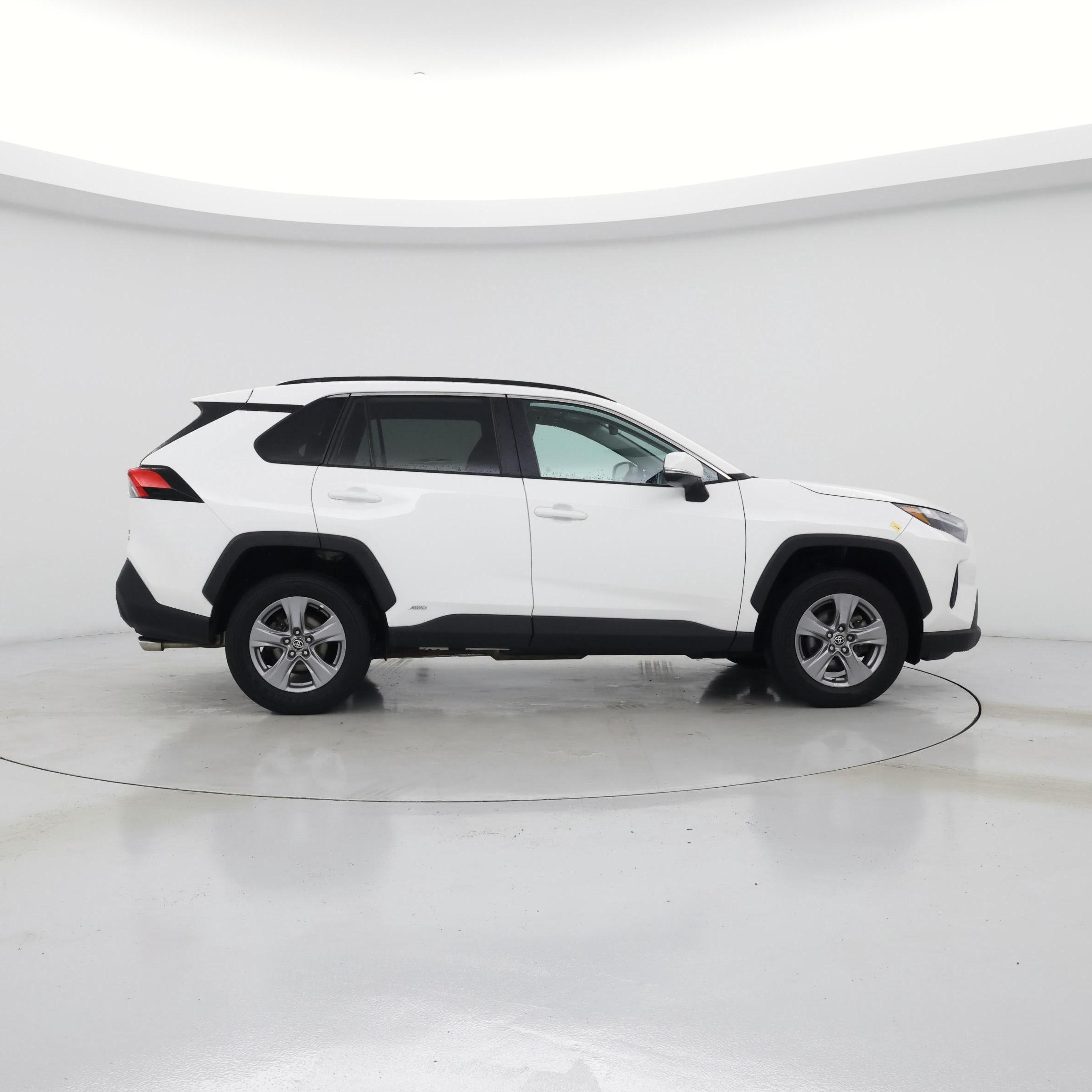 Thumbnail: 2022 Toyota RAV4 - 7