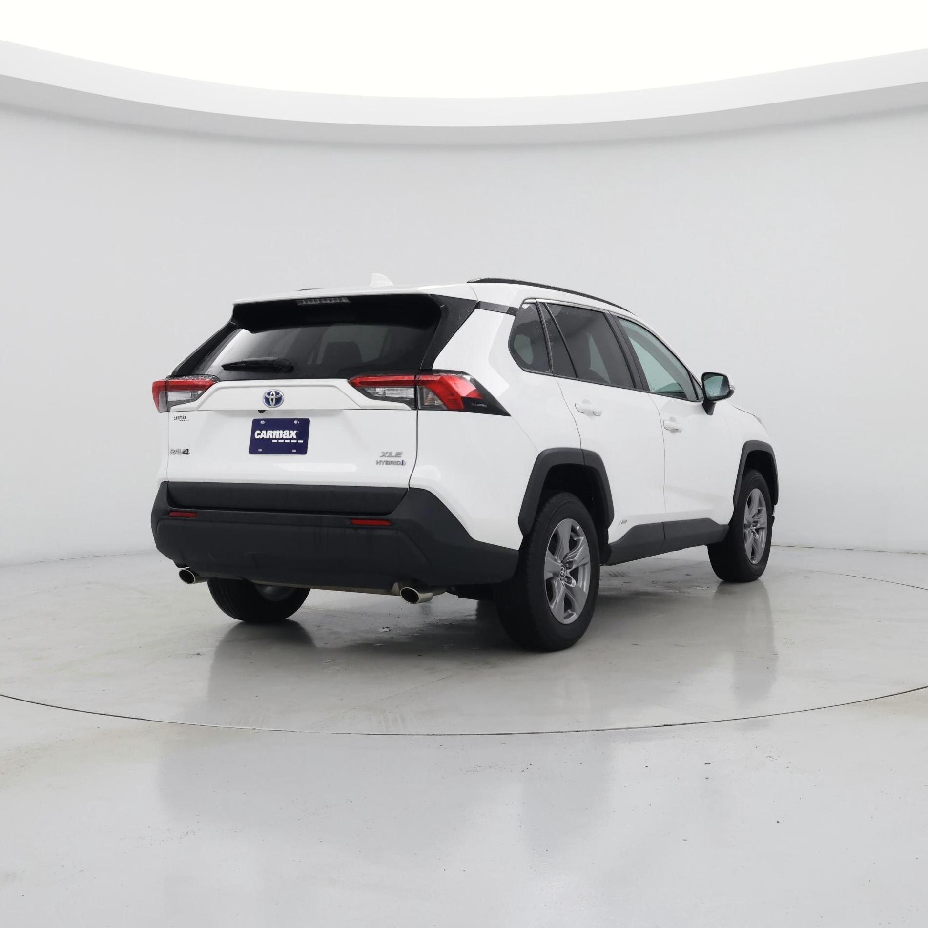 Thumbnail: 2022 Toyota RAV4 - 8