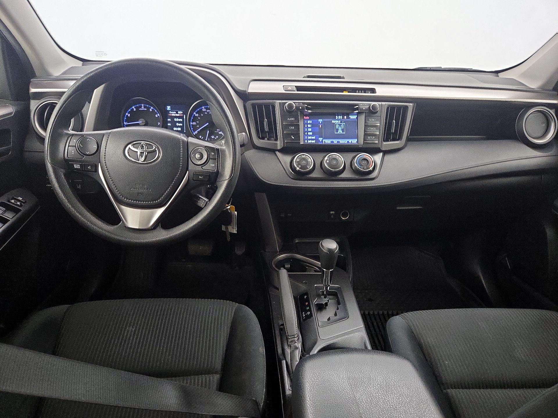 Thumbnail: 2018 Toyota RAV4 - 9
