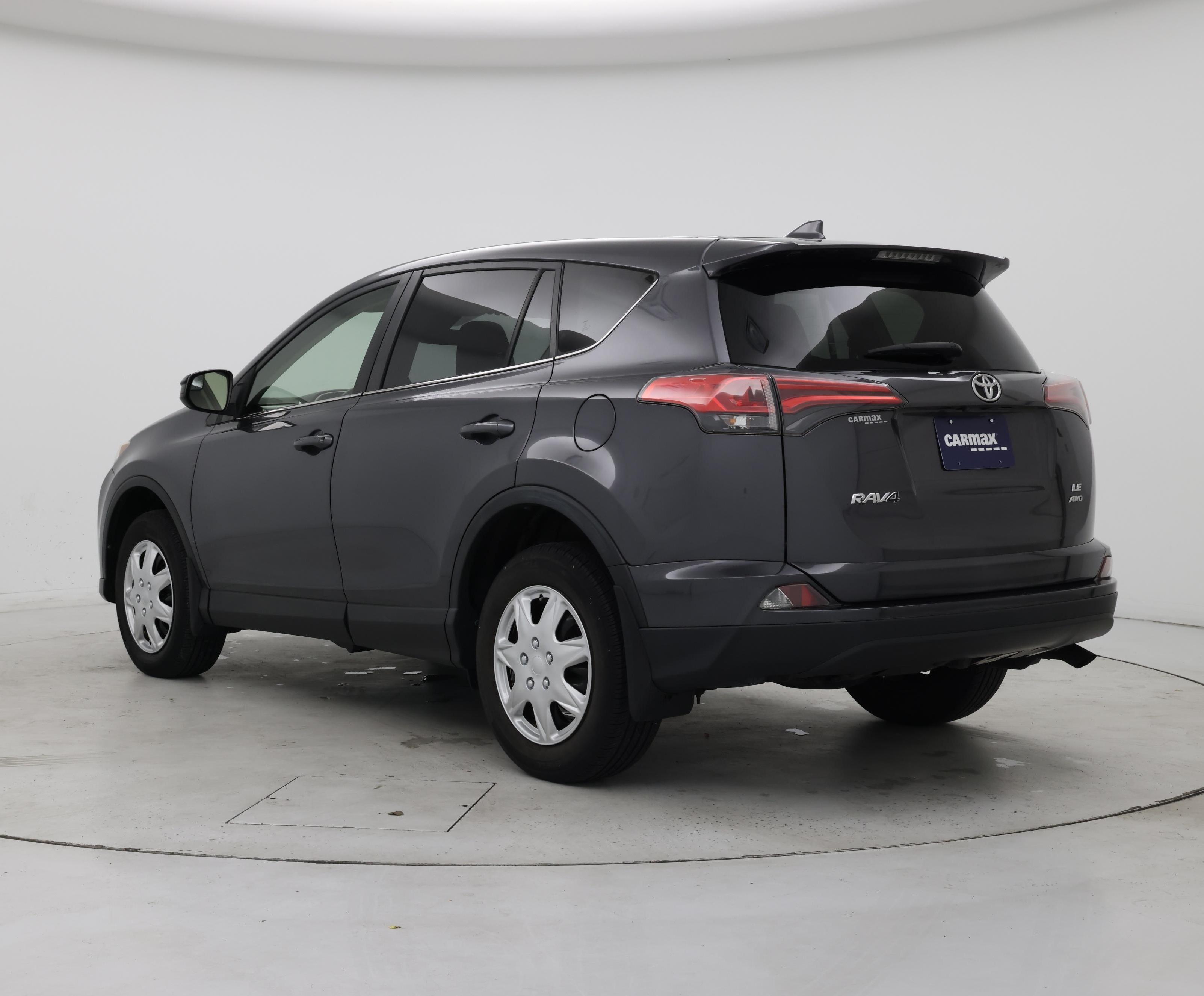 Thumbnail: 2018 Toyota RAV4 - 2