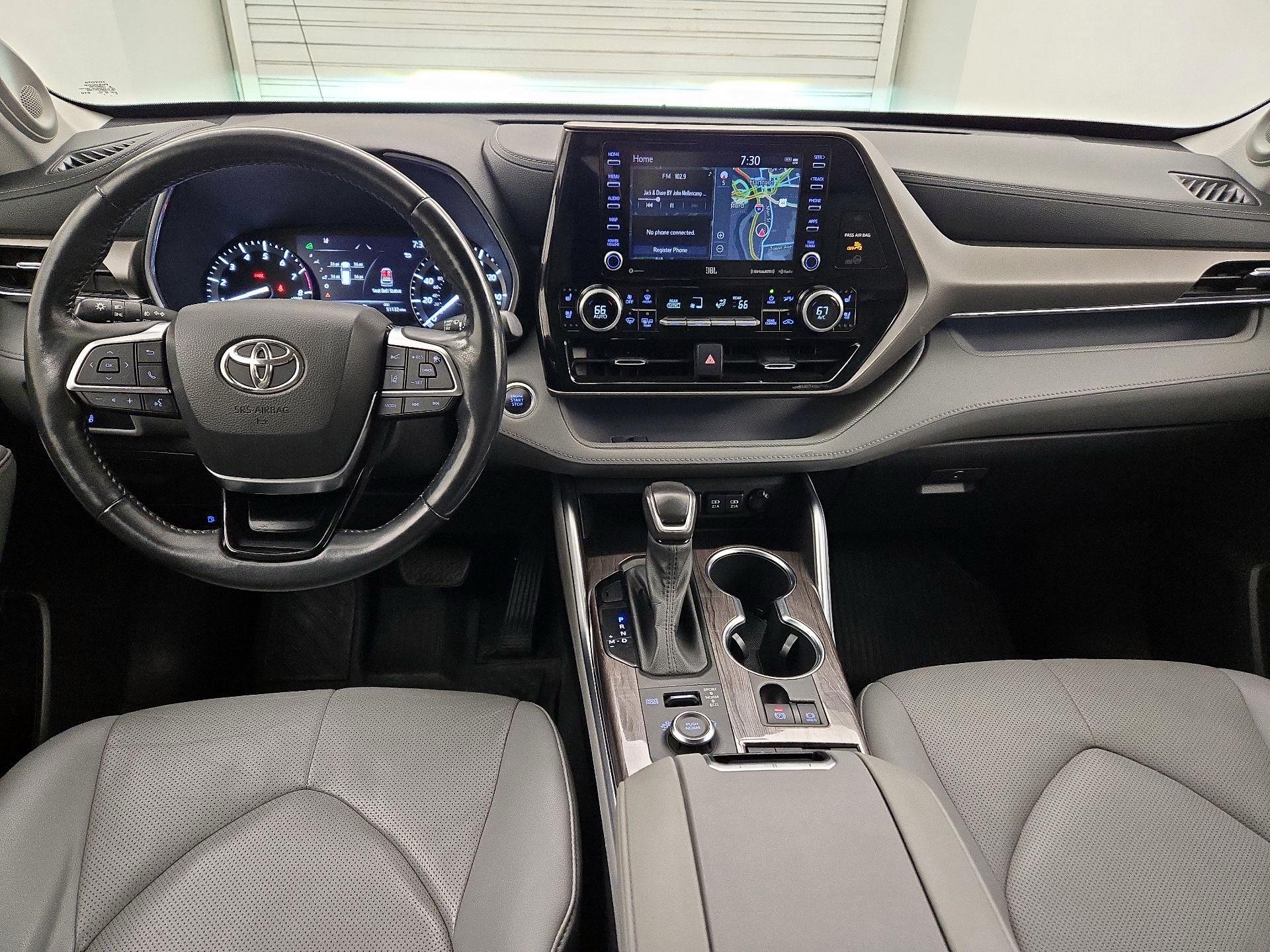 Thumbnail: 2021 Toyota Highlander - 9