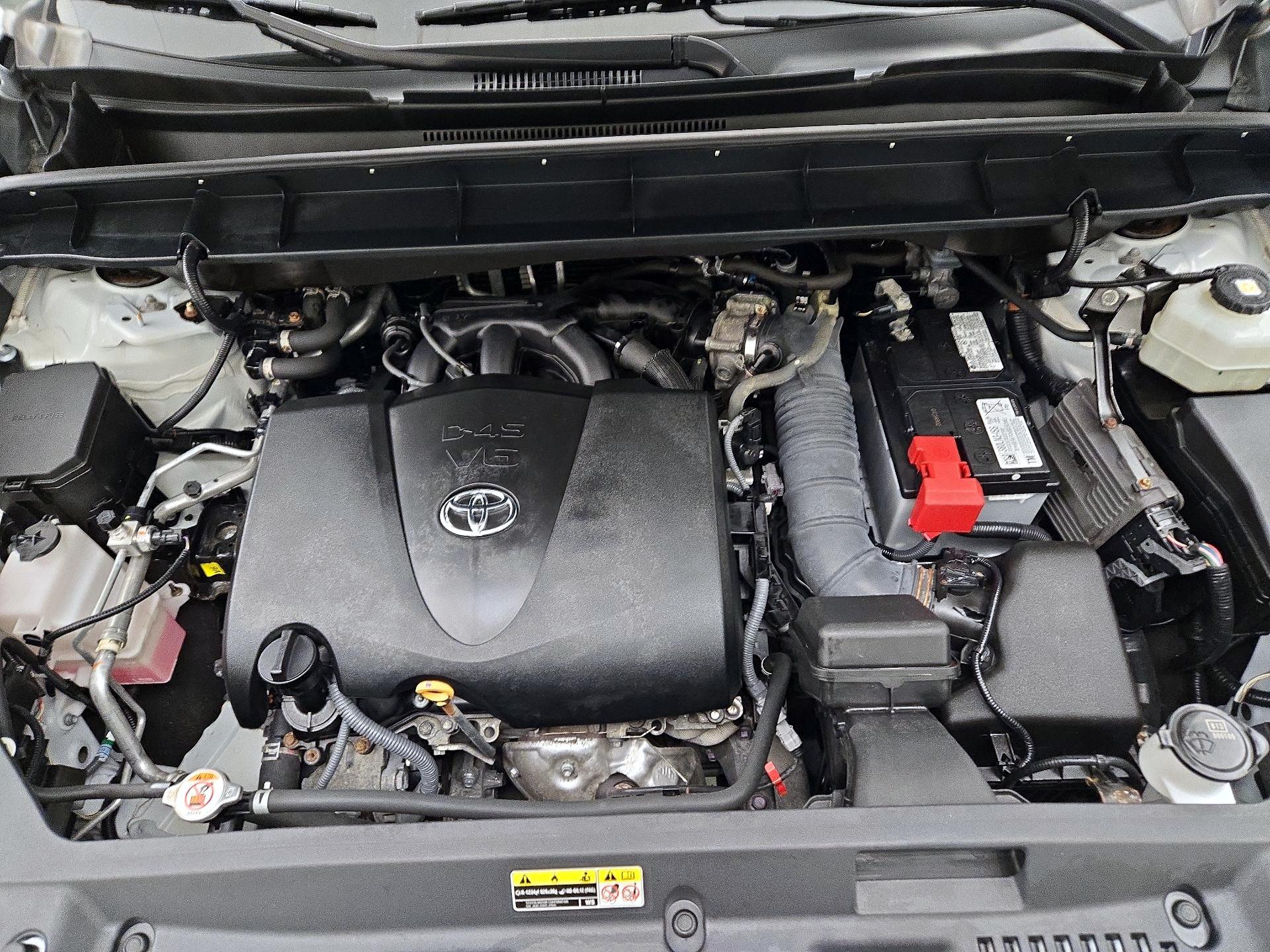 Thumbnail: 2021 Toyota Highlander - 17