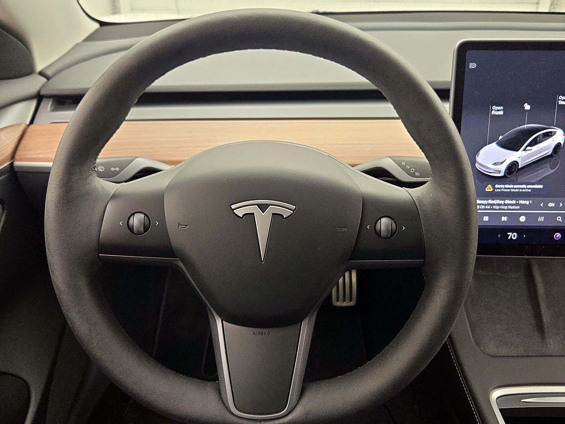 Thumbnail: 2023 Tesla Model 3 - 10