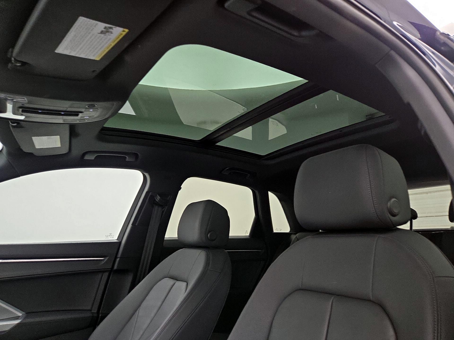 Thumbnail: 2020 Audi Q3 - 20