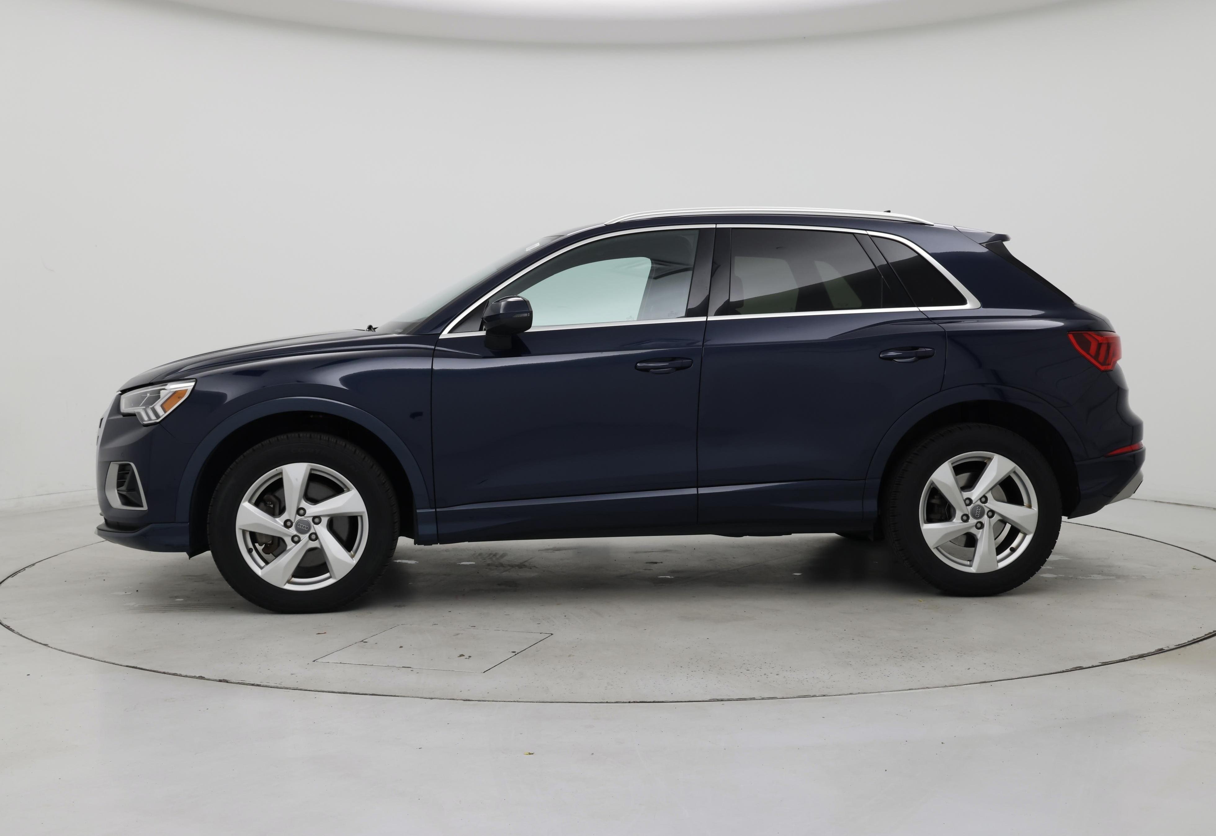Thumbnail: 2020 Audi Q3 - 3
