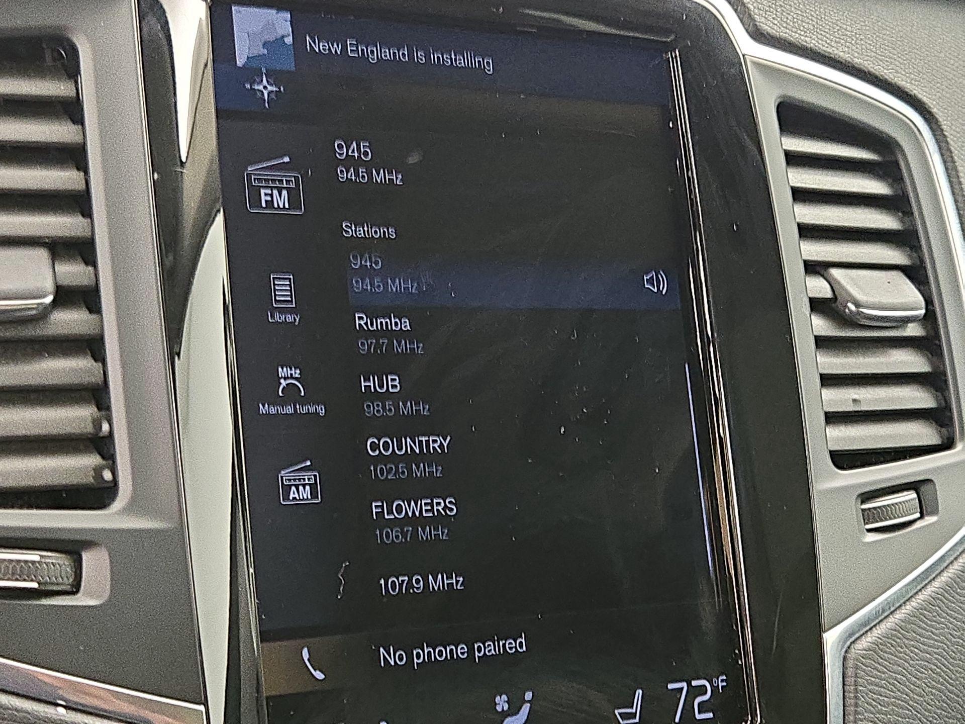 Thumbnail: 2022 Volvo XC90 - 16