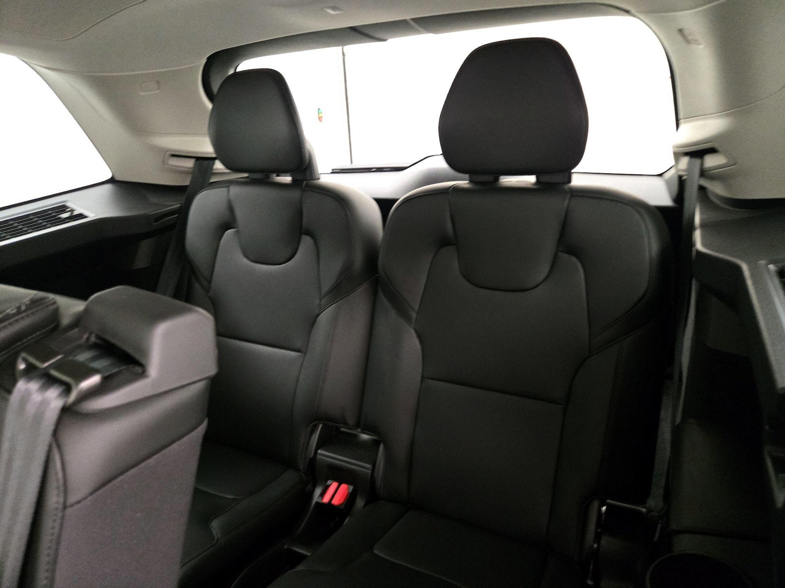 2022 Volvo XC90 Momentum - Photo 23