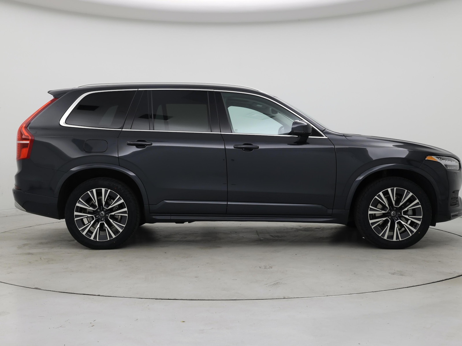 2022 Volvo XC90 Momentum - Photo 8