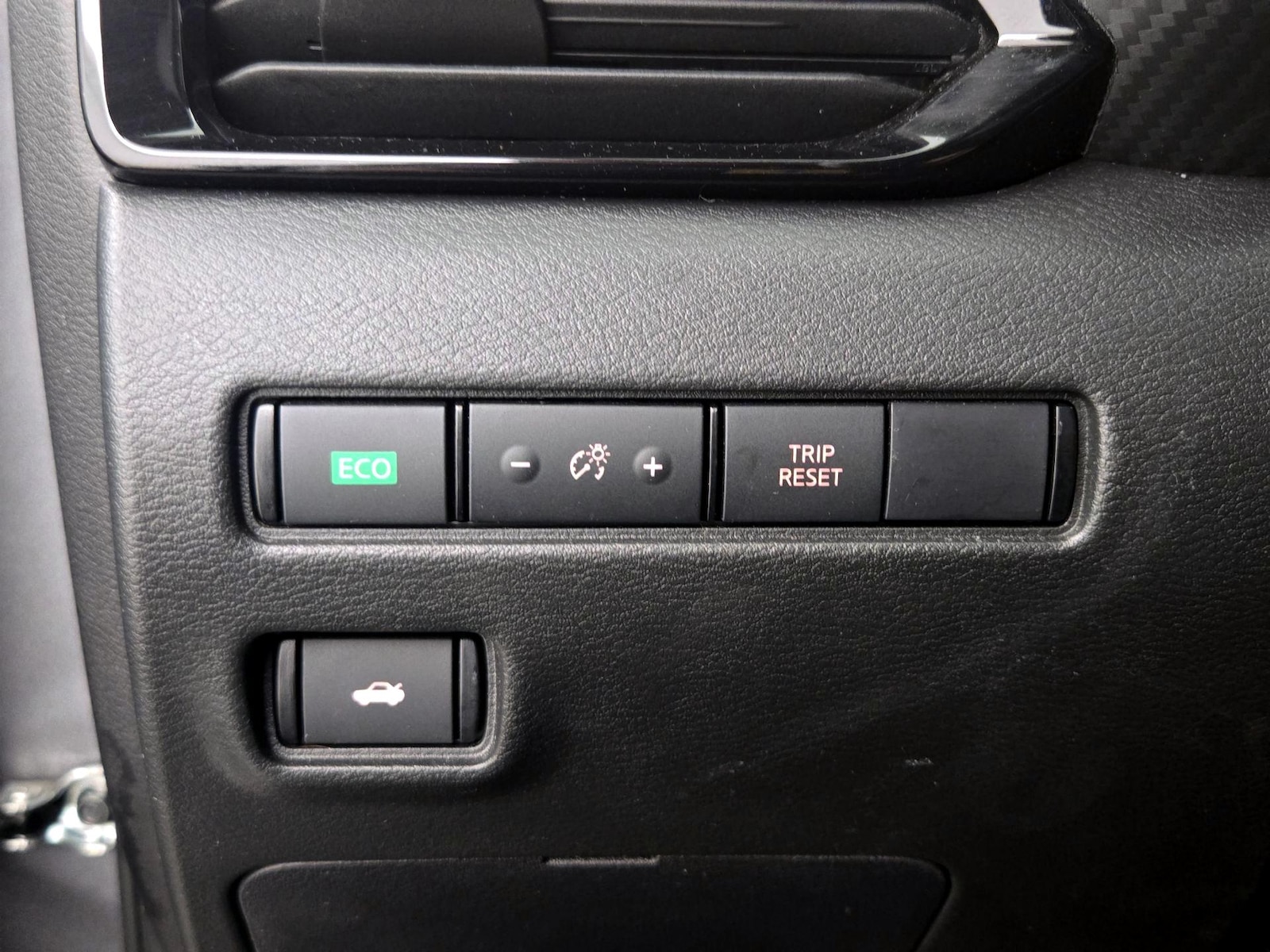 2024 Nissan Sentra SV - Photo 14