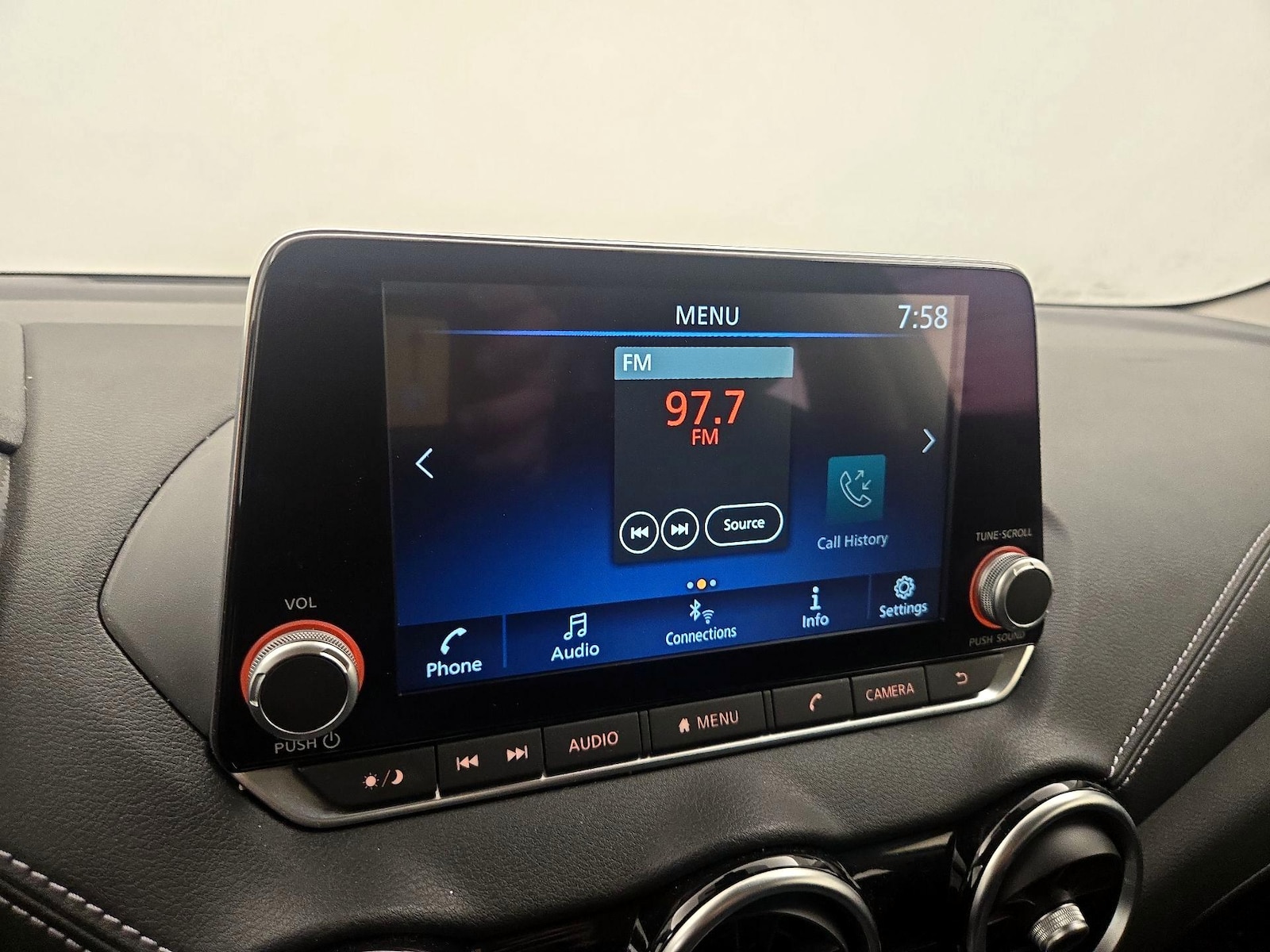 2024 Nissan Sentra SV - Photo 16