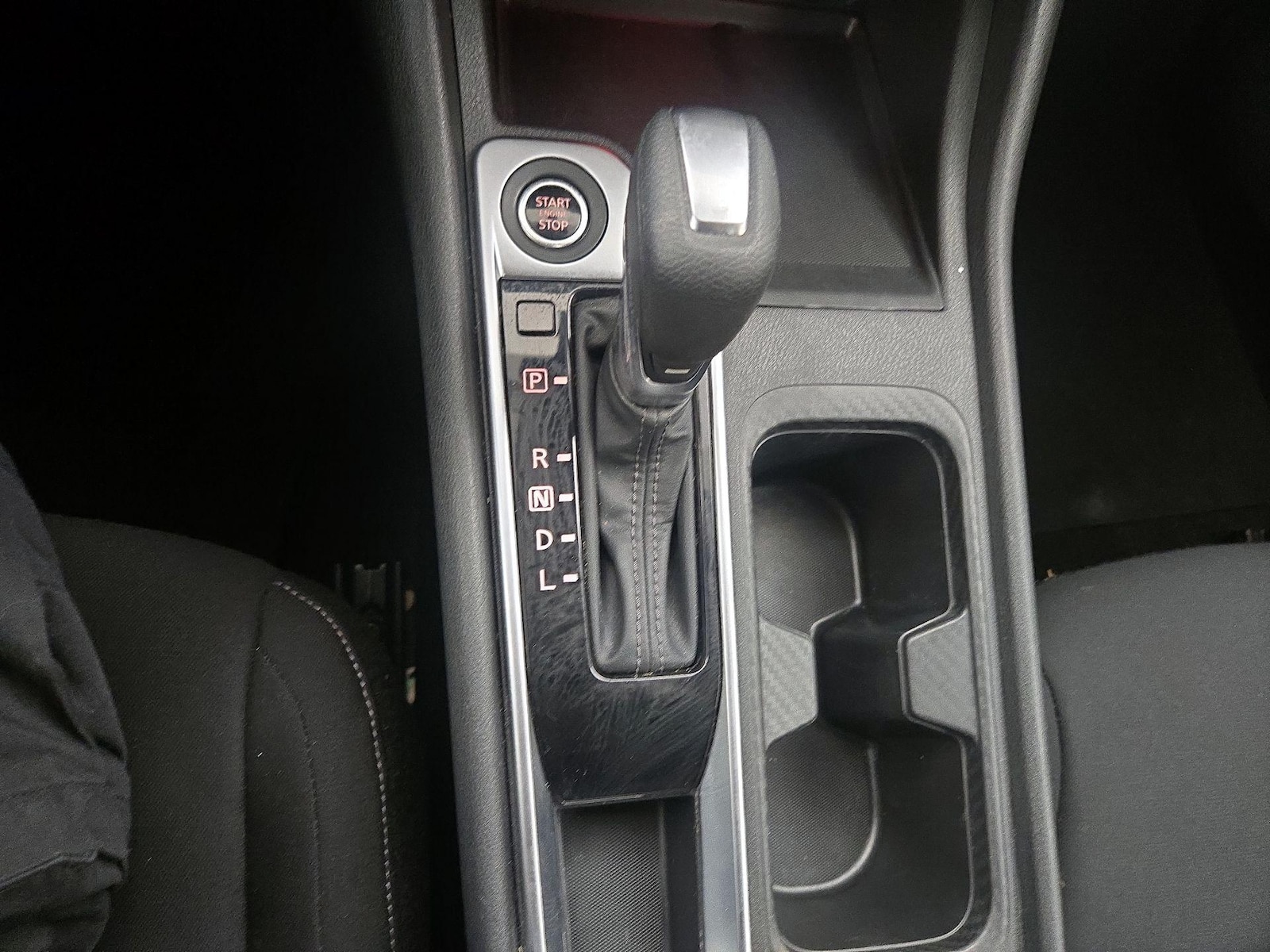 2024 Nissan Sentra SV - Photo 18