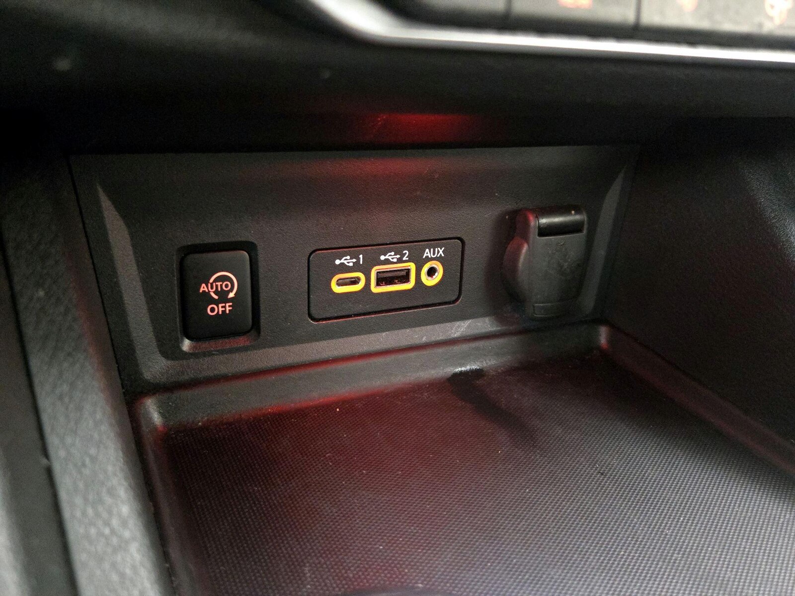 2024 Nissan Sentra SV - Photo 19