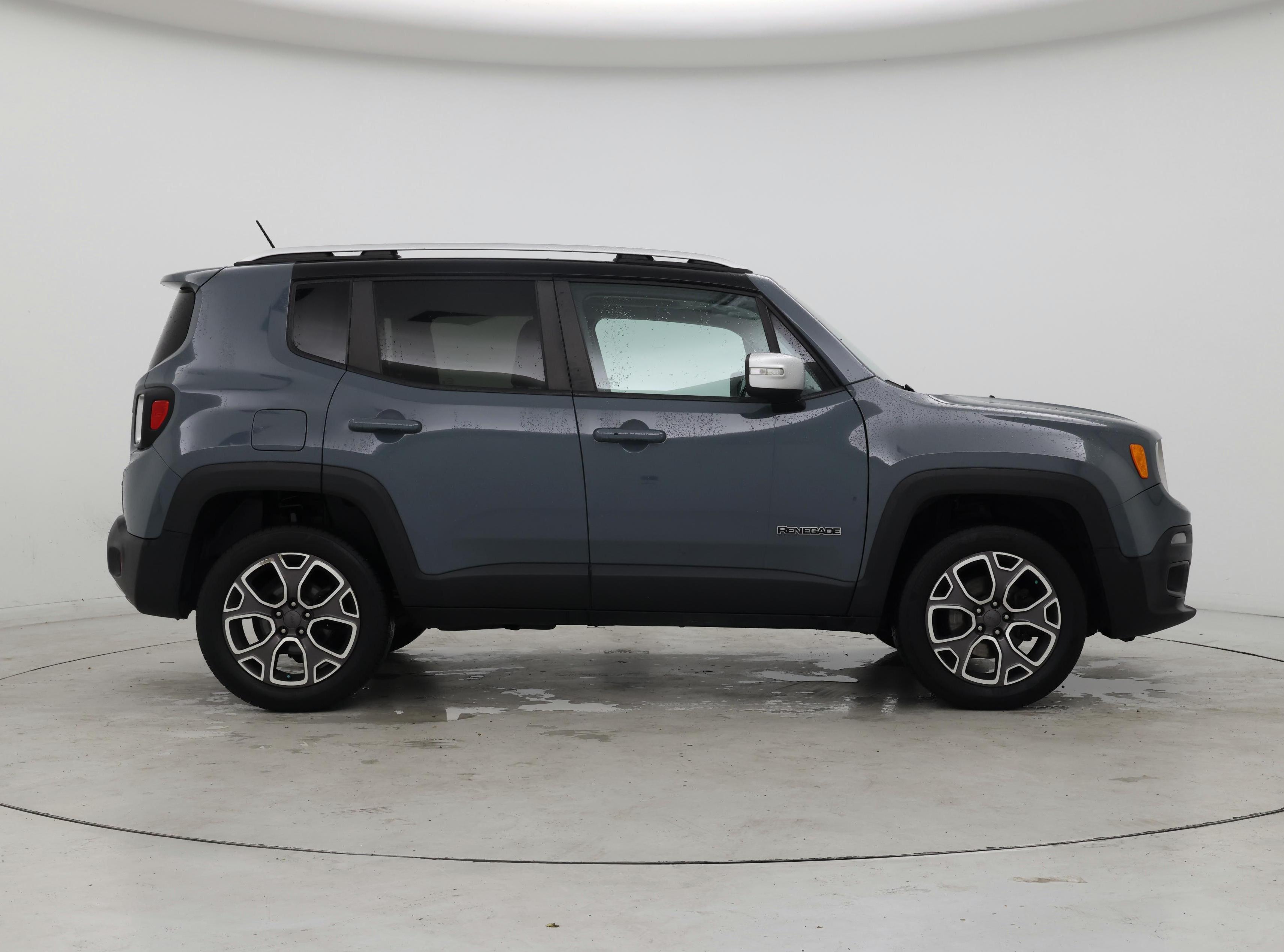 Thumbnail: 2017 Jeep Renegade - 7