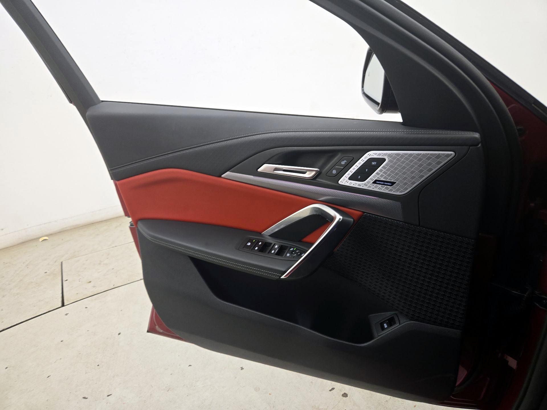 Thumbnail: 2025 BMW X2 - 12