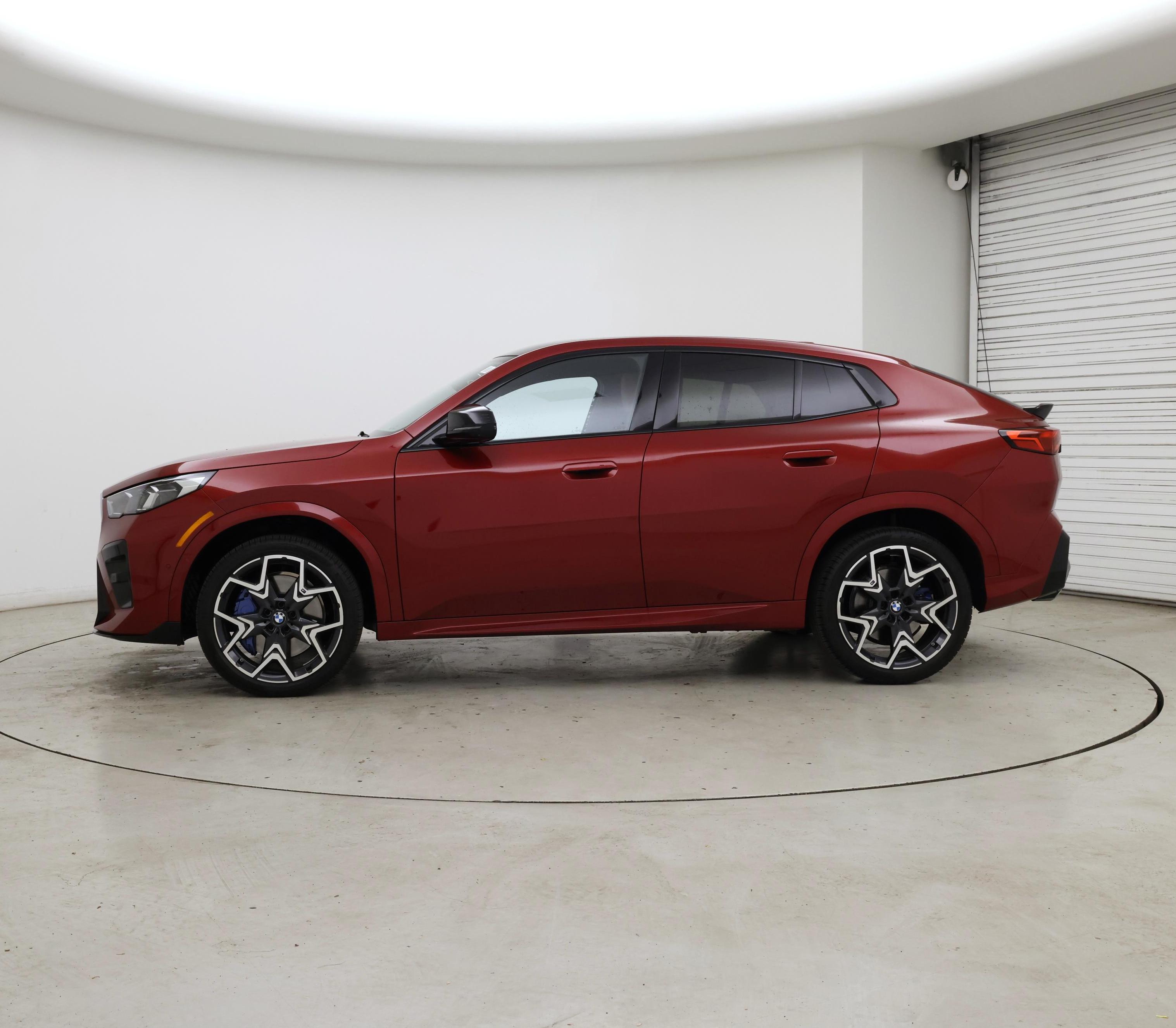 Thumbnail: 2025 BMW X2 - 3