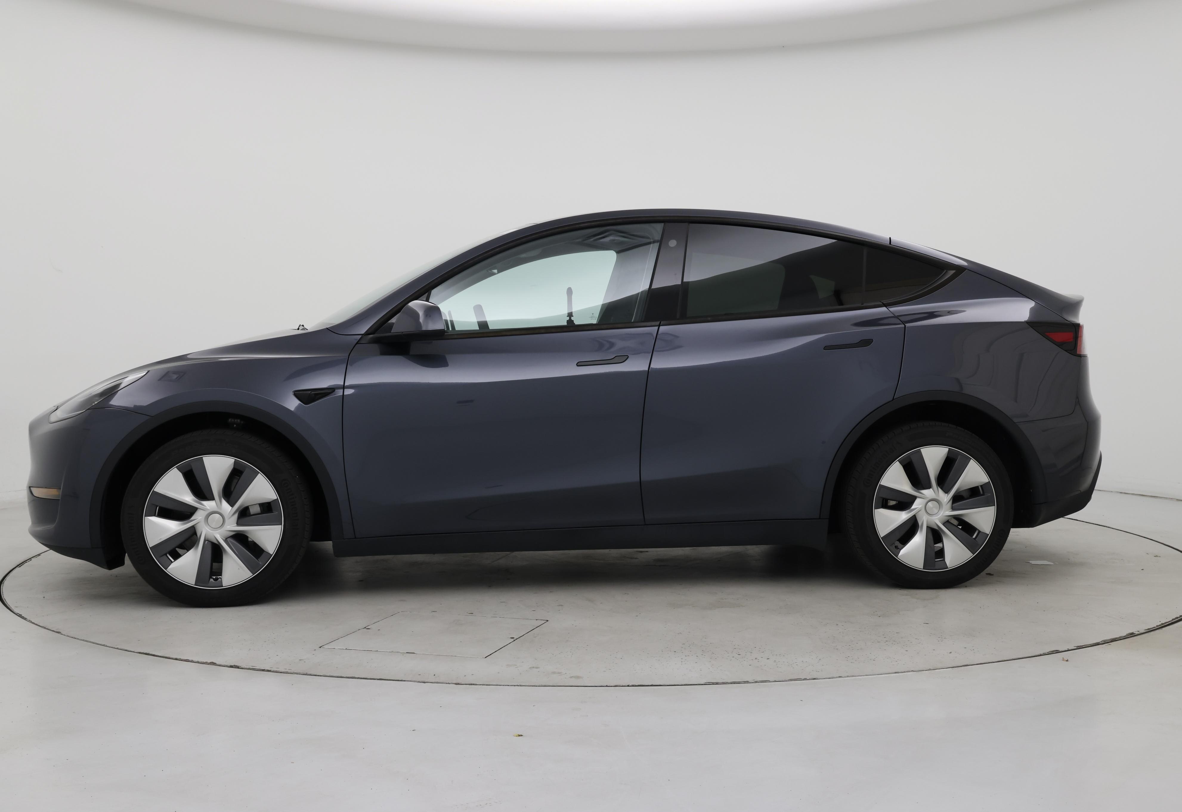 Thumbnail: 2023 Tesla Model Y - 3