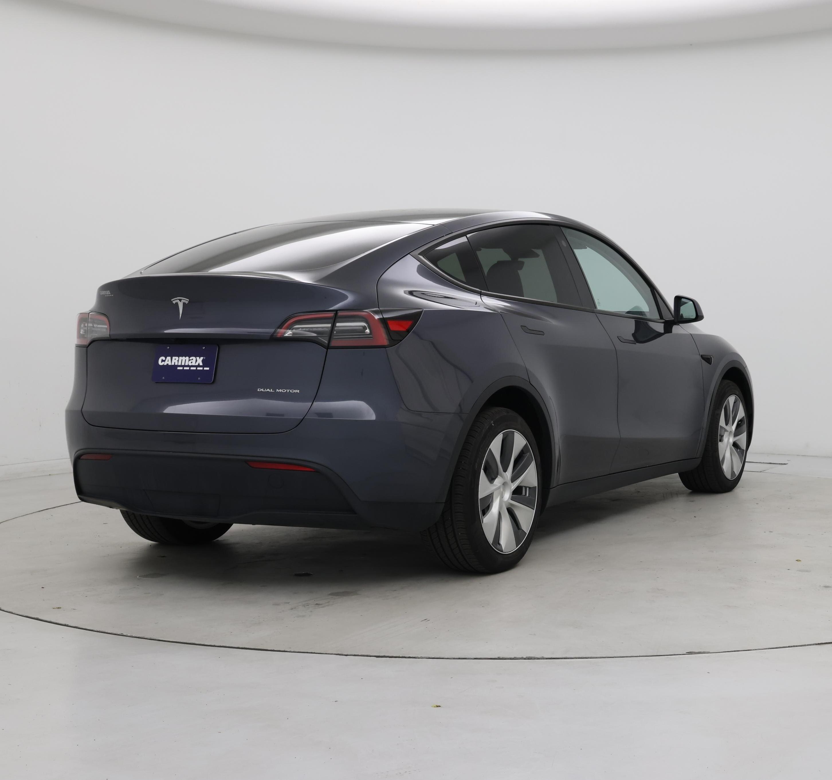 Thumbnail: 2023 Tesla Model Y - 8