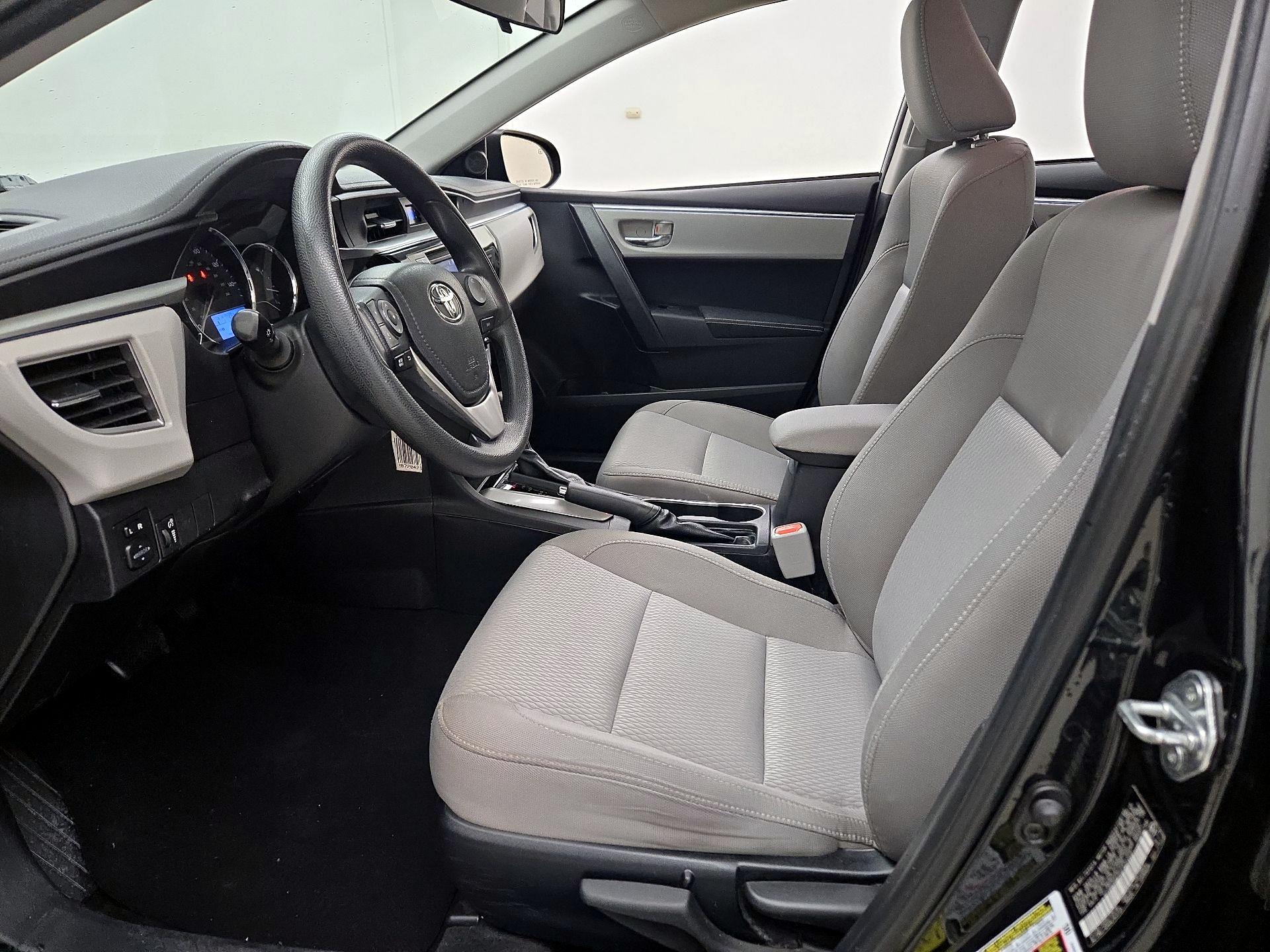 Thumbnail: 2015 Toyota Corolla - 11